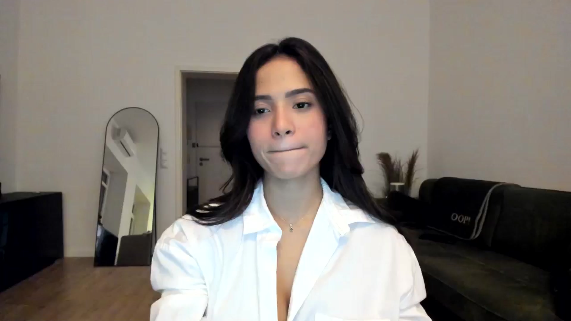 Gallery image thumbnail from Missabyy's myfreecams stream on, 12/07/2024, 21:27 image 12 of 20