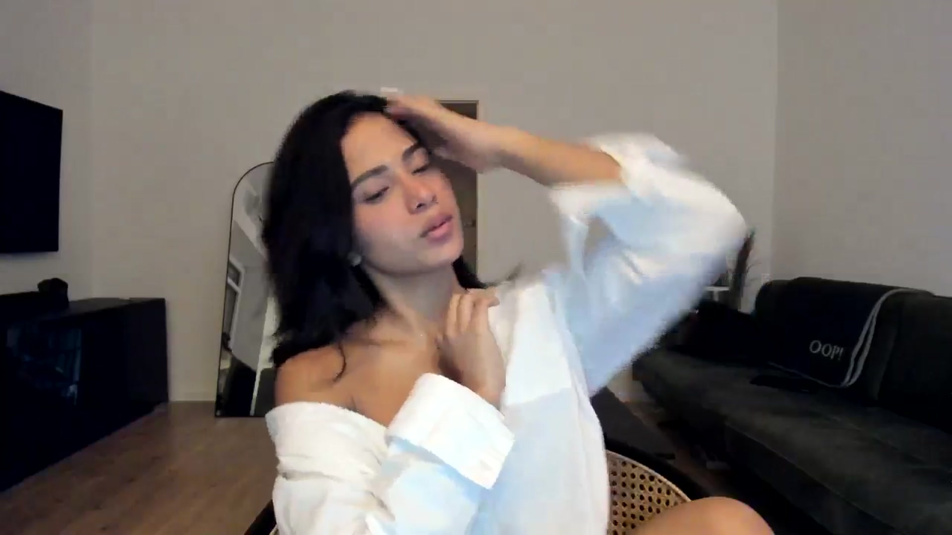 Gallery image thumbnail from Missabyy's myfreecams stream on, 12/07/2024, 22:14 image 8 of 20