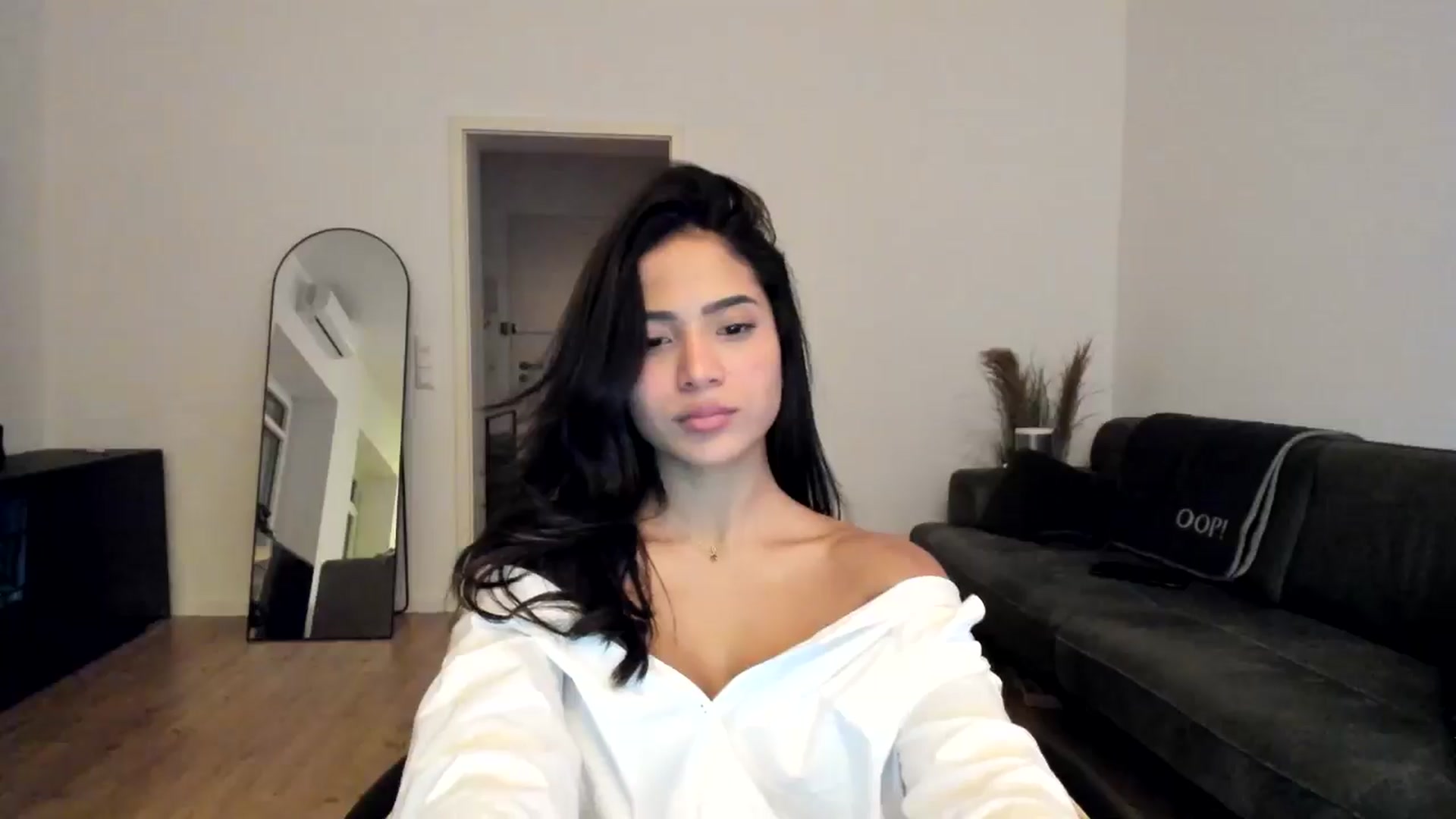 Gallery image thumbnail from Missabyy's myfreecams stream on, 12/07/2024, 22:14 image 5 of 20