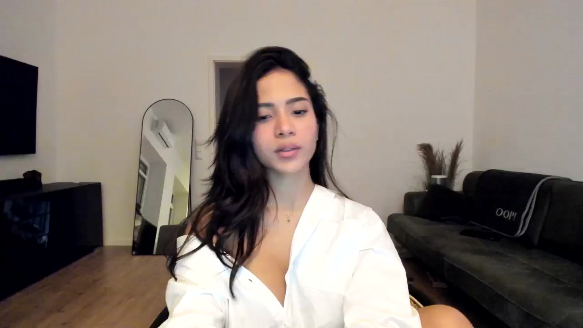 Gallery image thumbnail from Missabyy's myfreecams stream on, 12/07/2024, 22:14 image 9 of 20