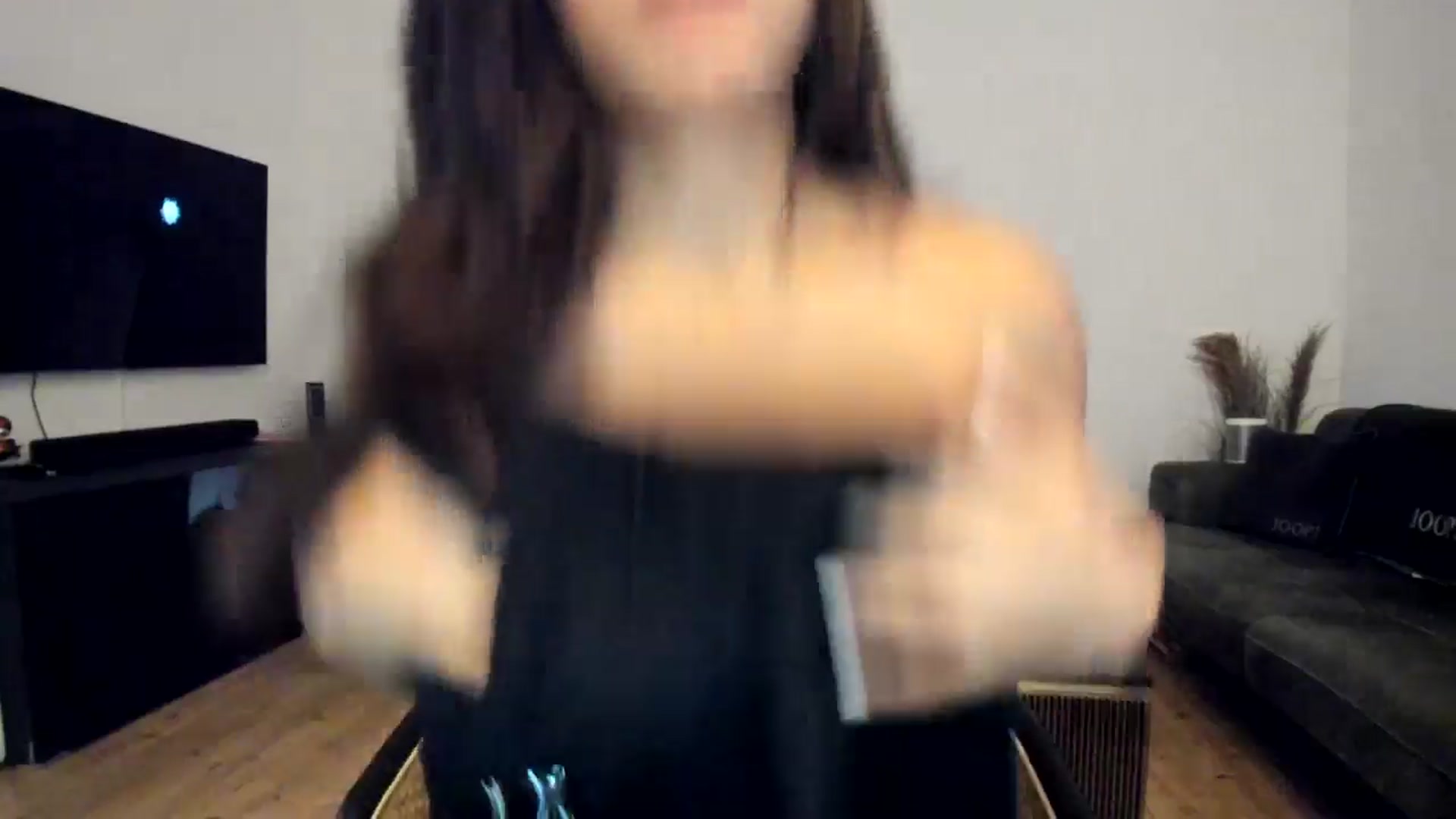 Gallery image thumbnail from Missabyy's myfreecams stream on, 12/10/2024, 14:04 image 3 of 20
