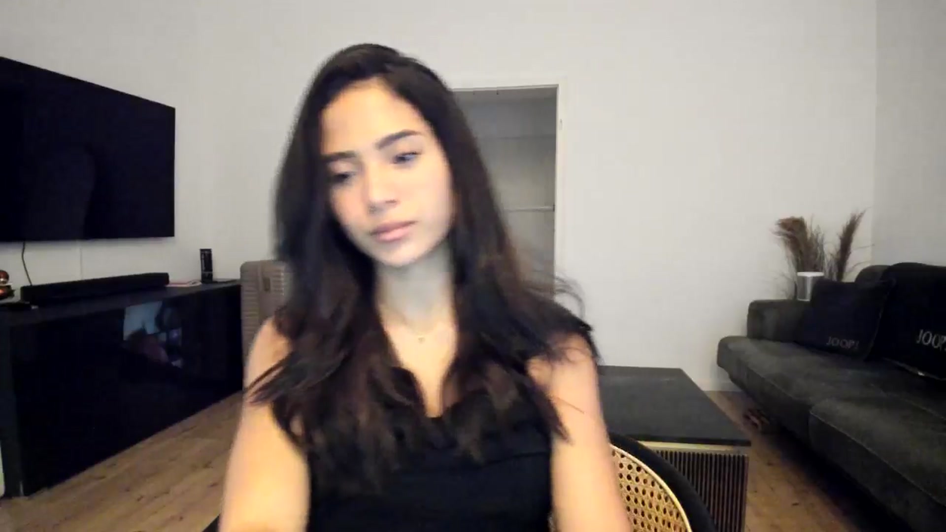 Gallery image thumbnail from Missabyy's myfreecams stream on, 12/10/2024, 14:04 image 5 of 20