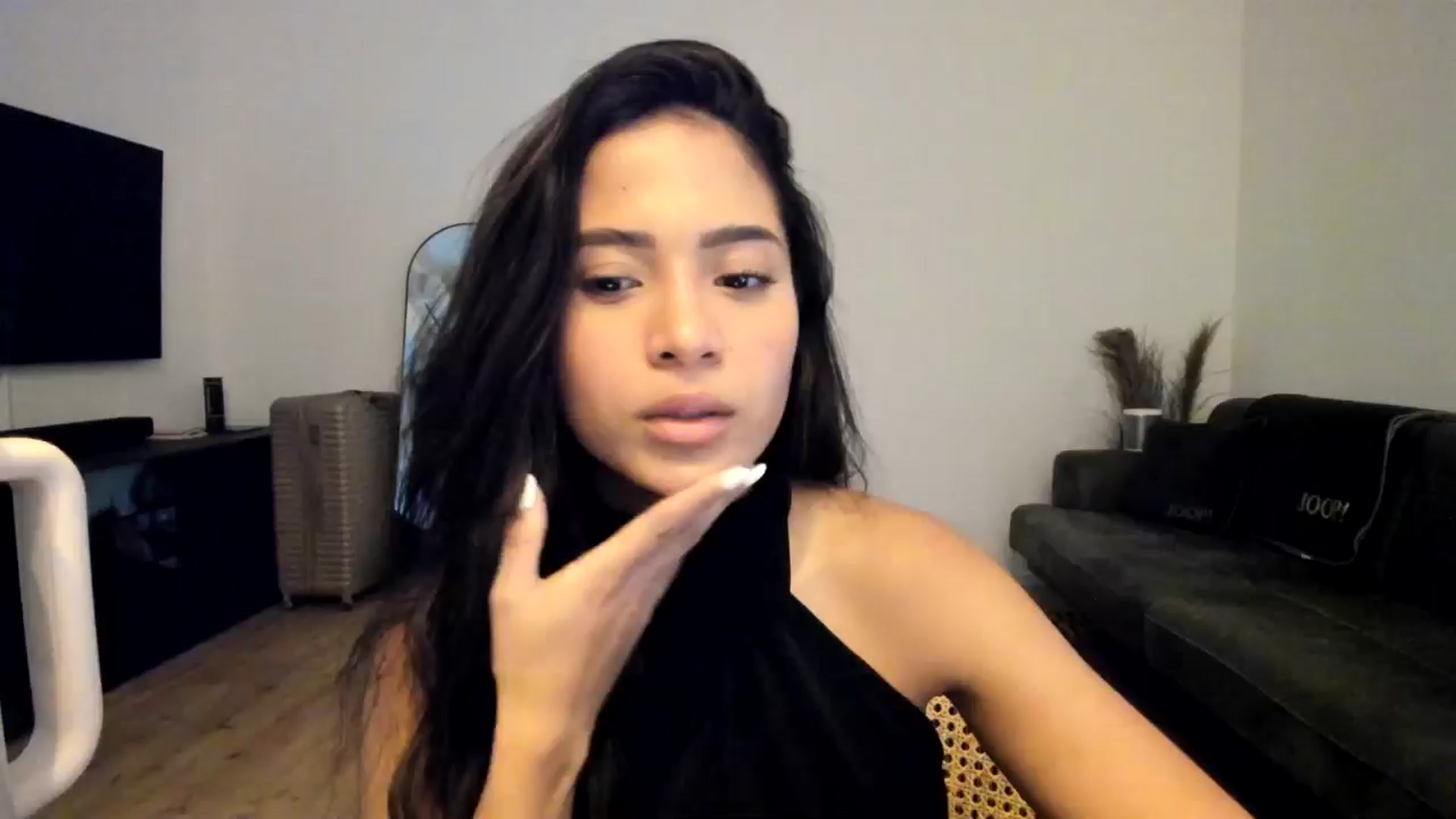Gallery image thumbnail from Missabyy's myfreecams stream on, 12/10/2024, 14:49 image 7 of 20