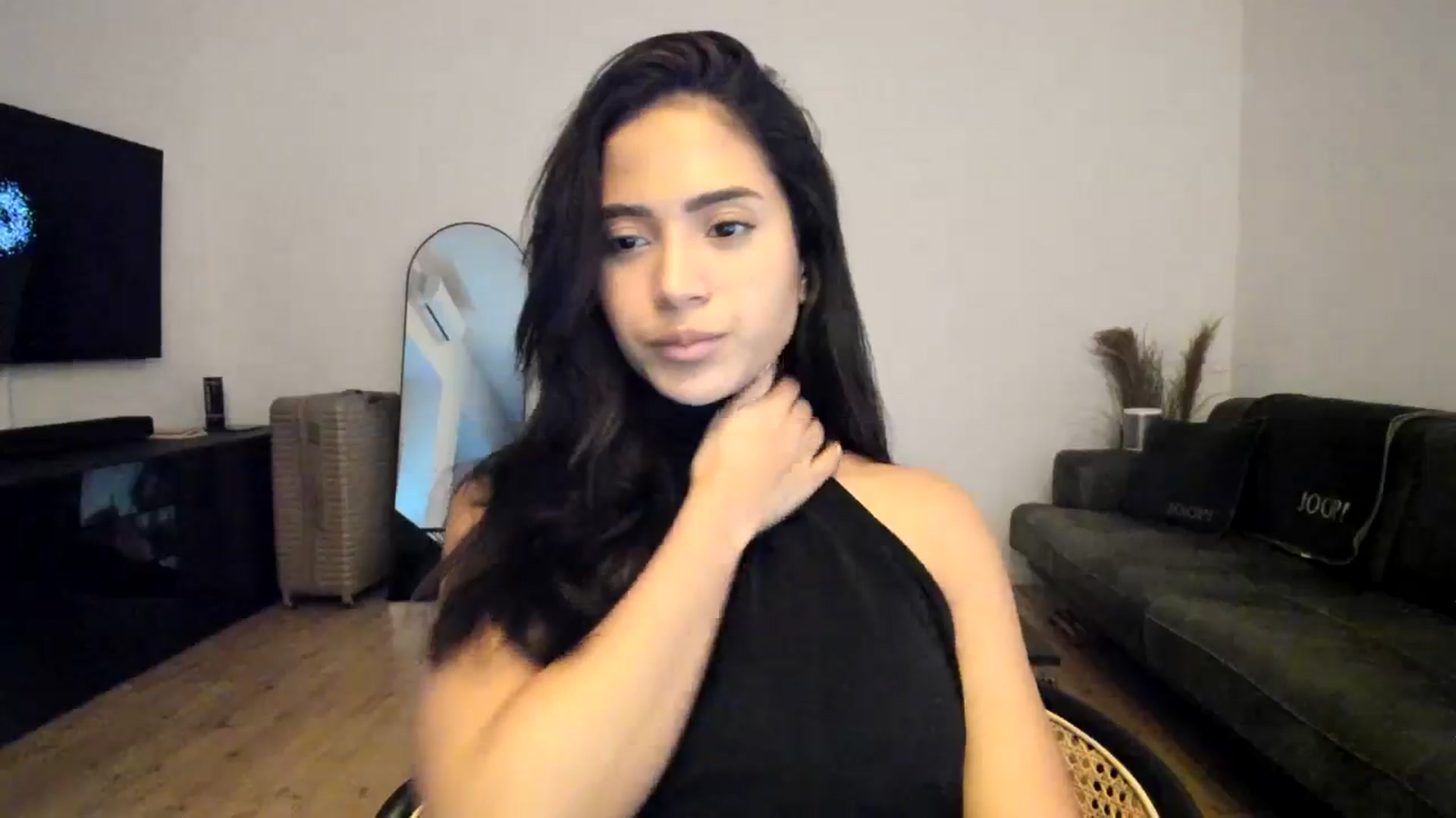 Gallery image thumbnail from Missabyy's myfreecams stream on, 12/10/2024, 14:49 image 18 of 20