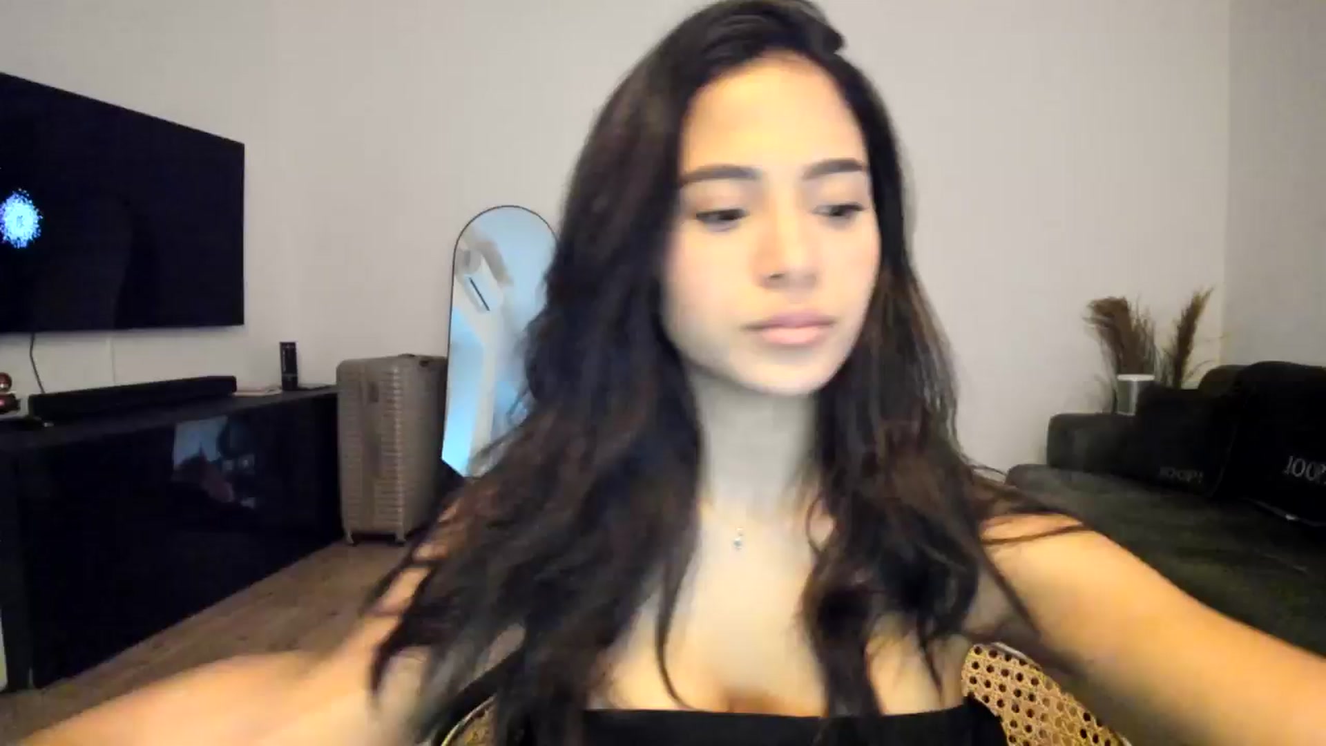 Gallery image thumbnail from Missabyy's myfreecams stream on, 12/10/2024, 14:49 image 1 of 20