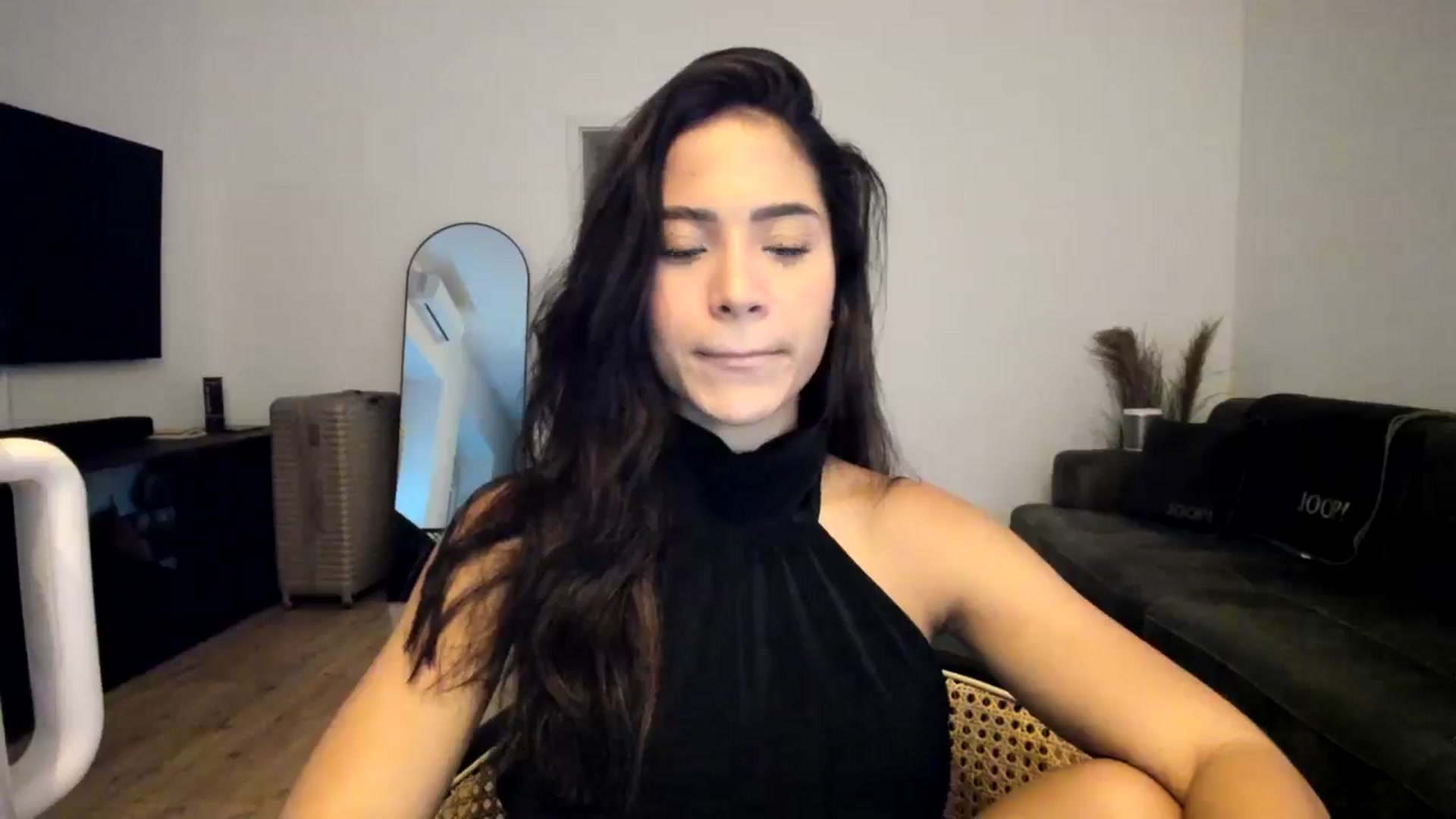 Gallery image thumbnail from Missabyy's myfreecams stream on, 12/10/2024, 14:49 image 12 of 20