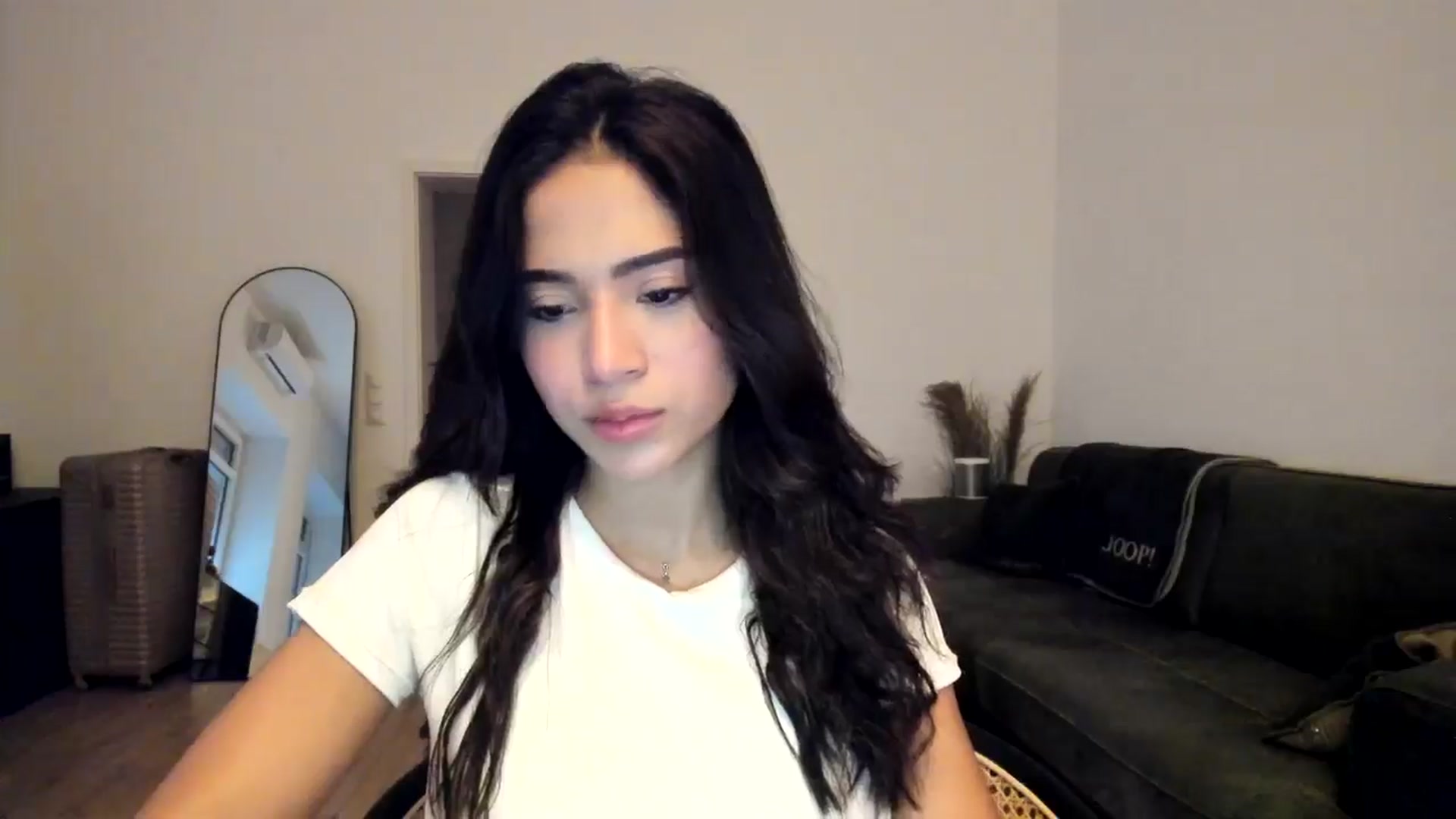 Gallery image thumbnail from Missabyy's myfreecams stream on, 12/11/2024, 14:54 image 18 of 20