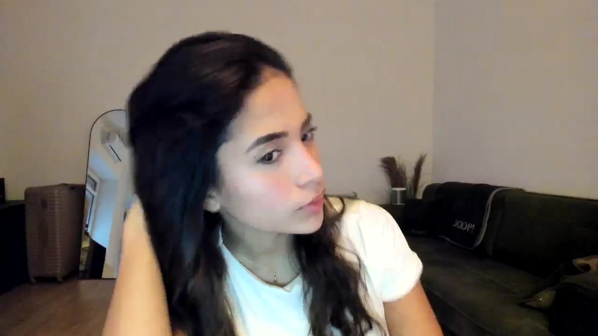 Gallery image thumbnail from Missabyy's myfreecams stream on, 12/11/2024, 14:54 image 17 of 20