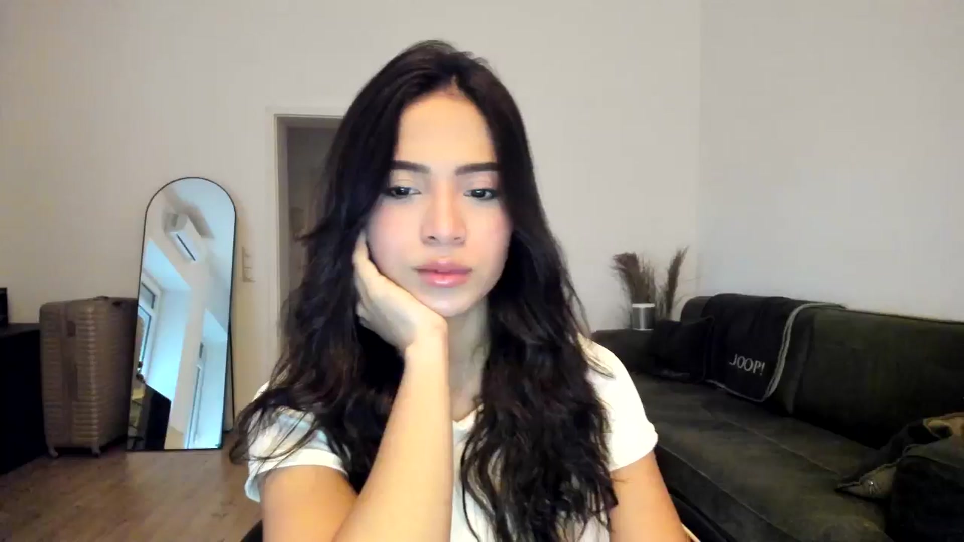 Gallery image thumbnail from Missabyy's myfreecams stream on, 12/11/2024, 14:54 image 8 of 20