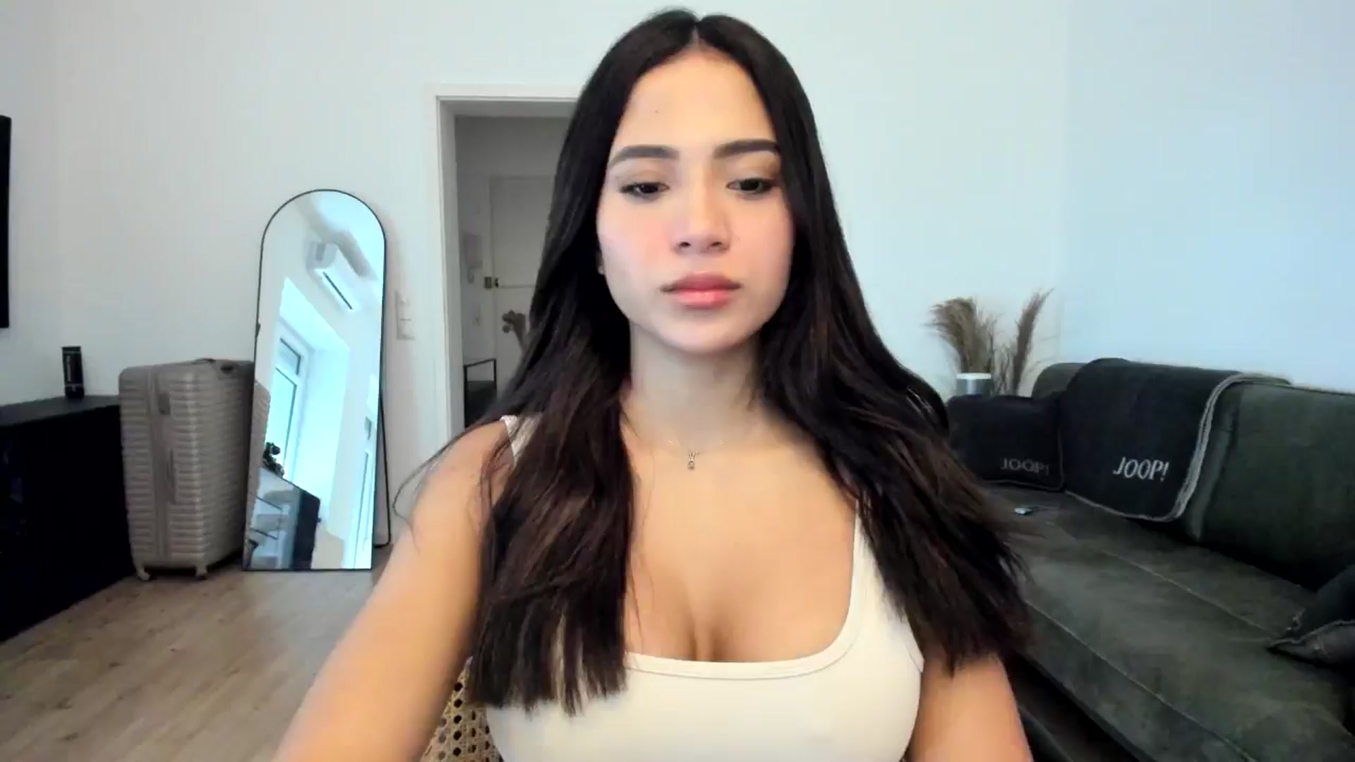 Gallery image thumbnail from Missabyy's myfreecams stream on, 12/12/2024, 11:18 image 18 of 20