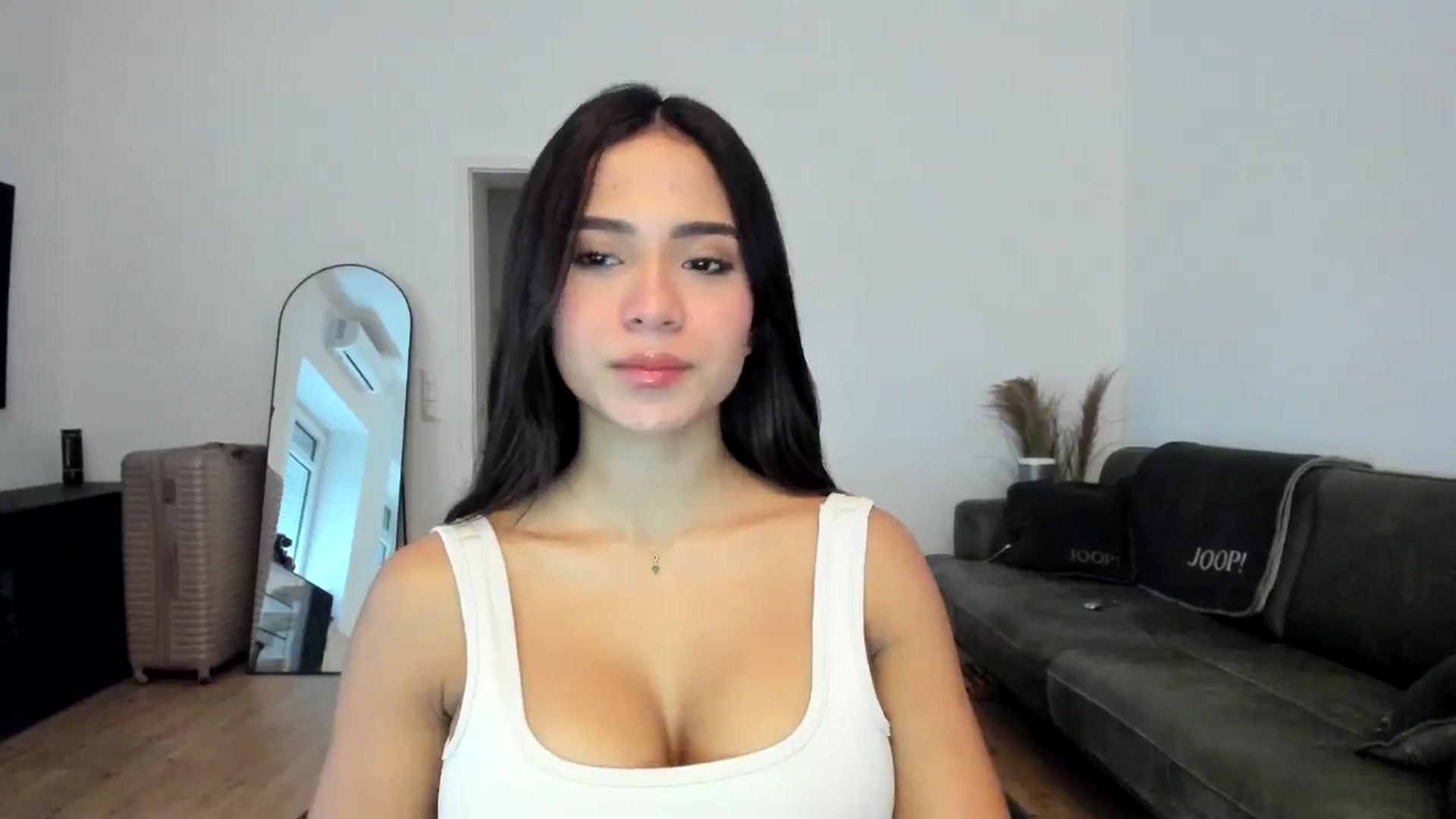 Gallery image thumbnail from Missabyy's myfreecams stream on, 12/12/2024, 11:18 image 12 of 20