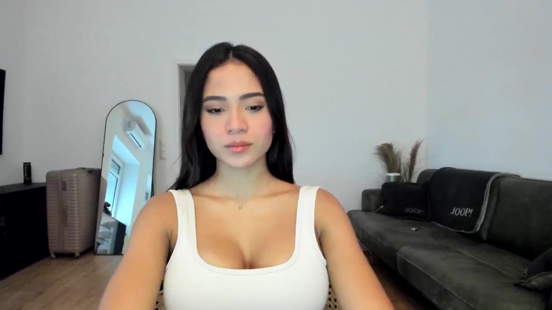 Gallery image thumbnail from Missabyy's myfreecams stream on, 12/12/2024, 11:18 image 11 of 20