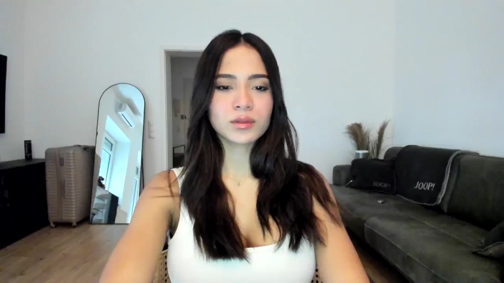 Gallery image thumbnail from Missabyy's myfreecams stream on, 12/12/2024, 11:18 image 16 of 20