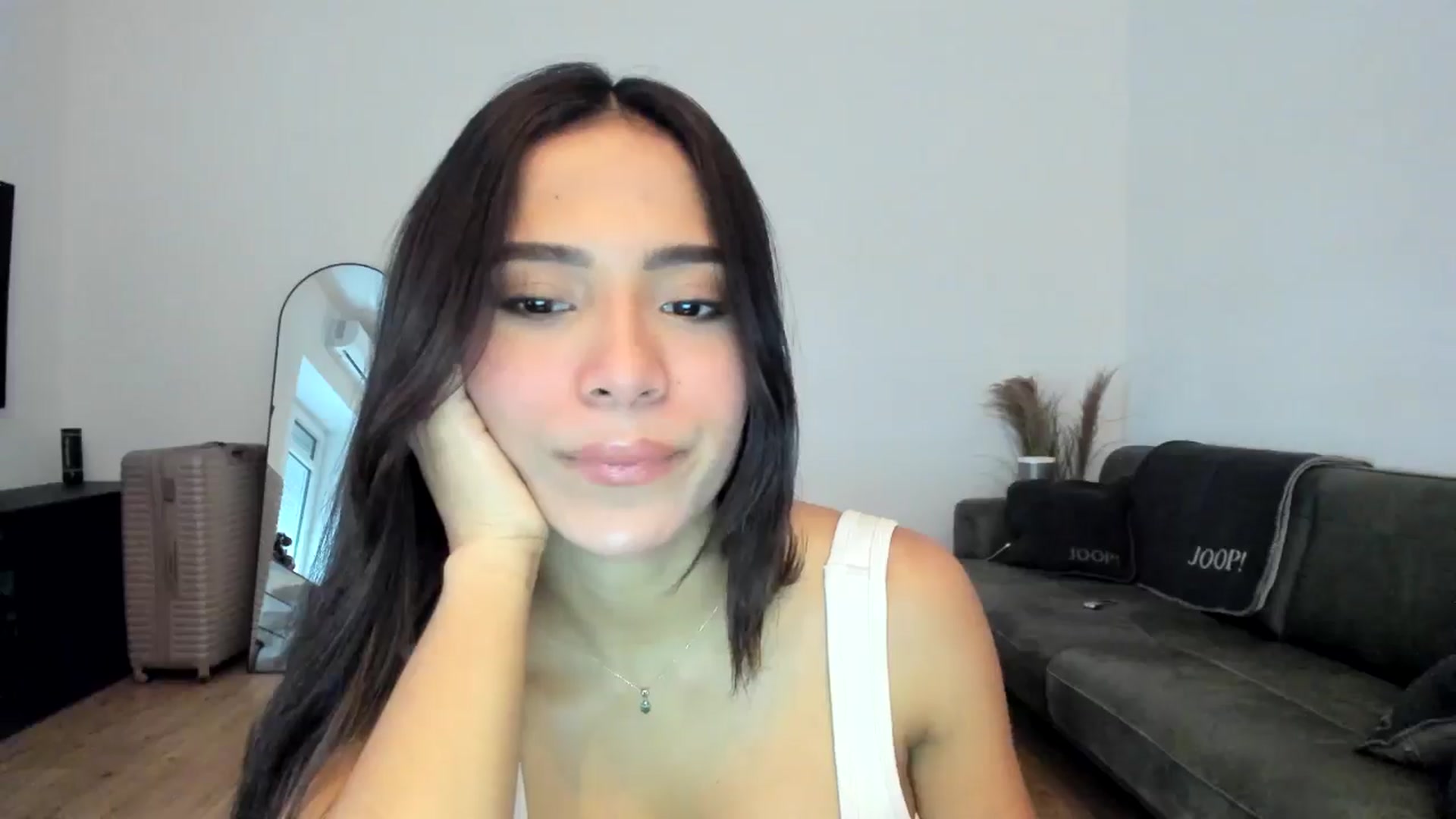 Gallery image thumbnail from Missabyy's myfreecams stream on, 12/12/2024, 11:18 image 7 of 20