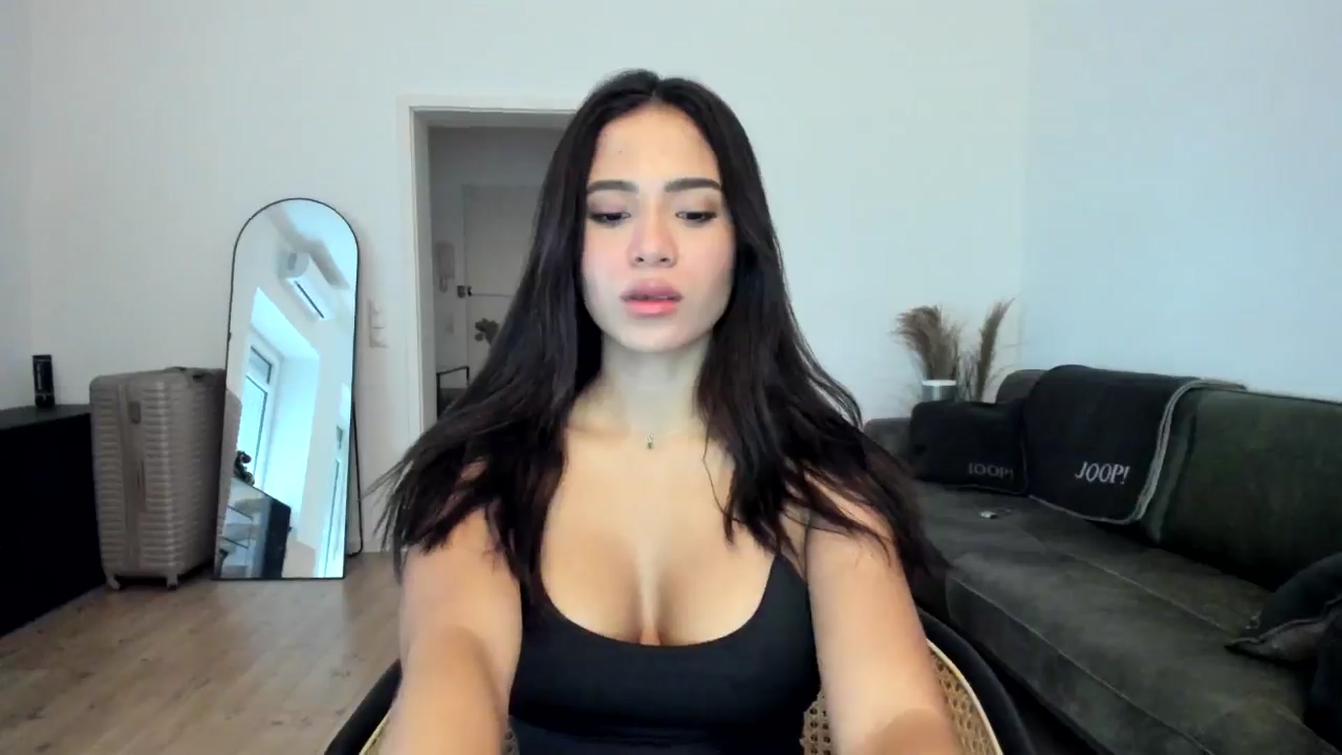 Gallery image thumbnail from Missabyy's myfreecams stream on, 12/12/2024, 12:04 image 18 of 20