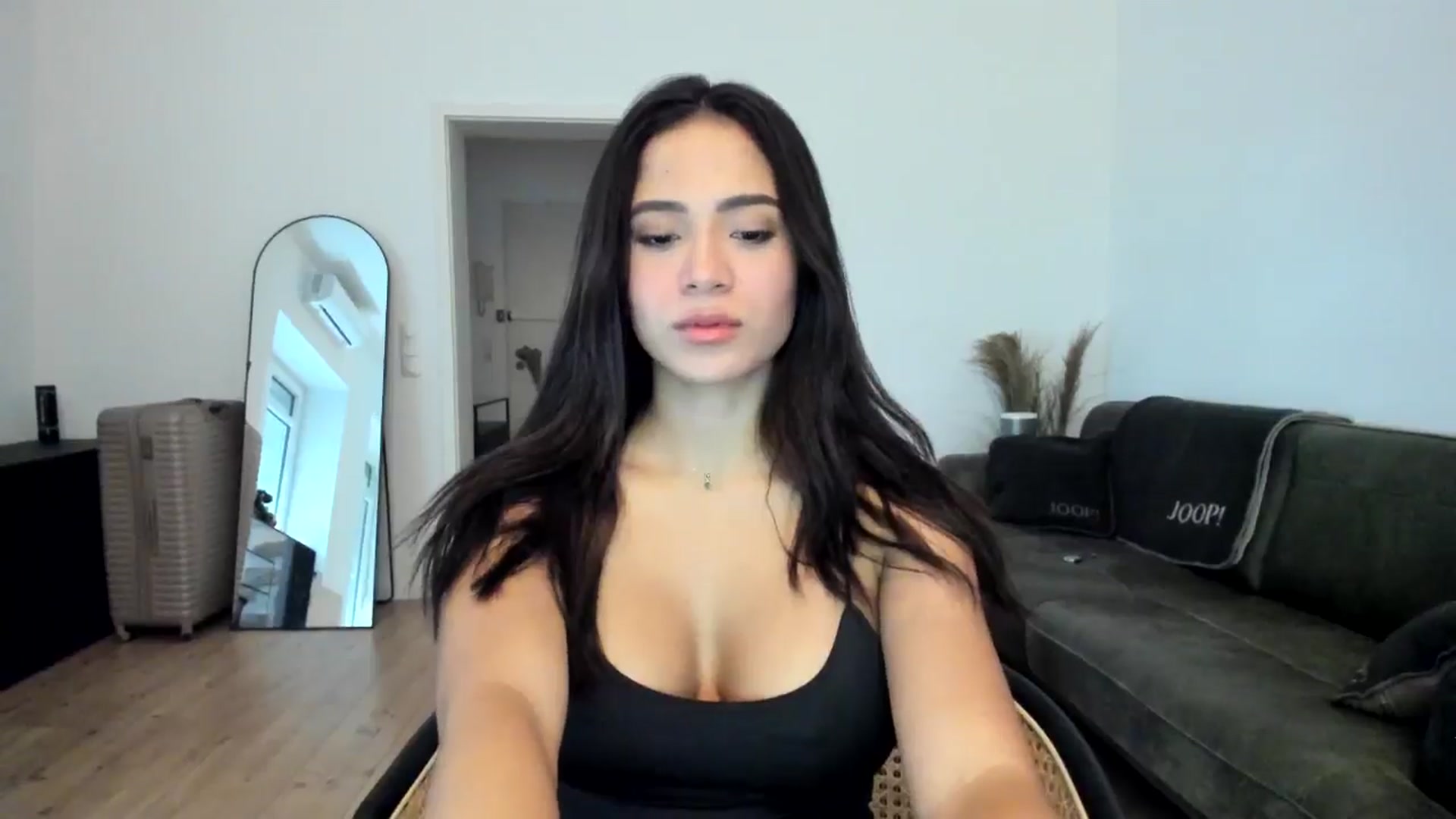 Gallery image thumbnail from Missabyy's myfreecams stream on, 12/12/2024, 12:04 image 19 of 20