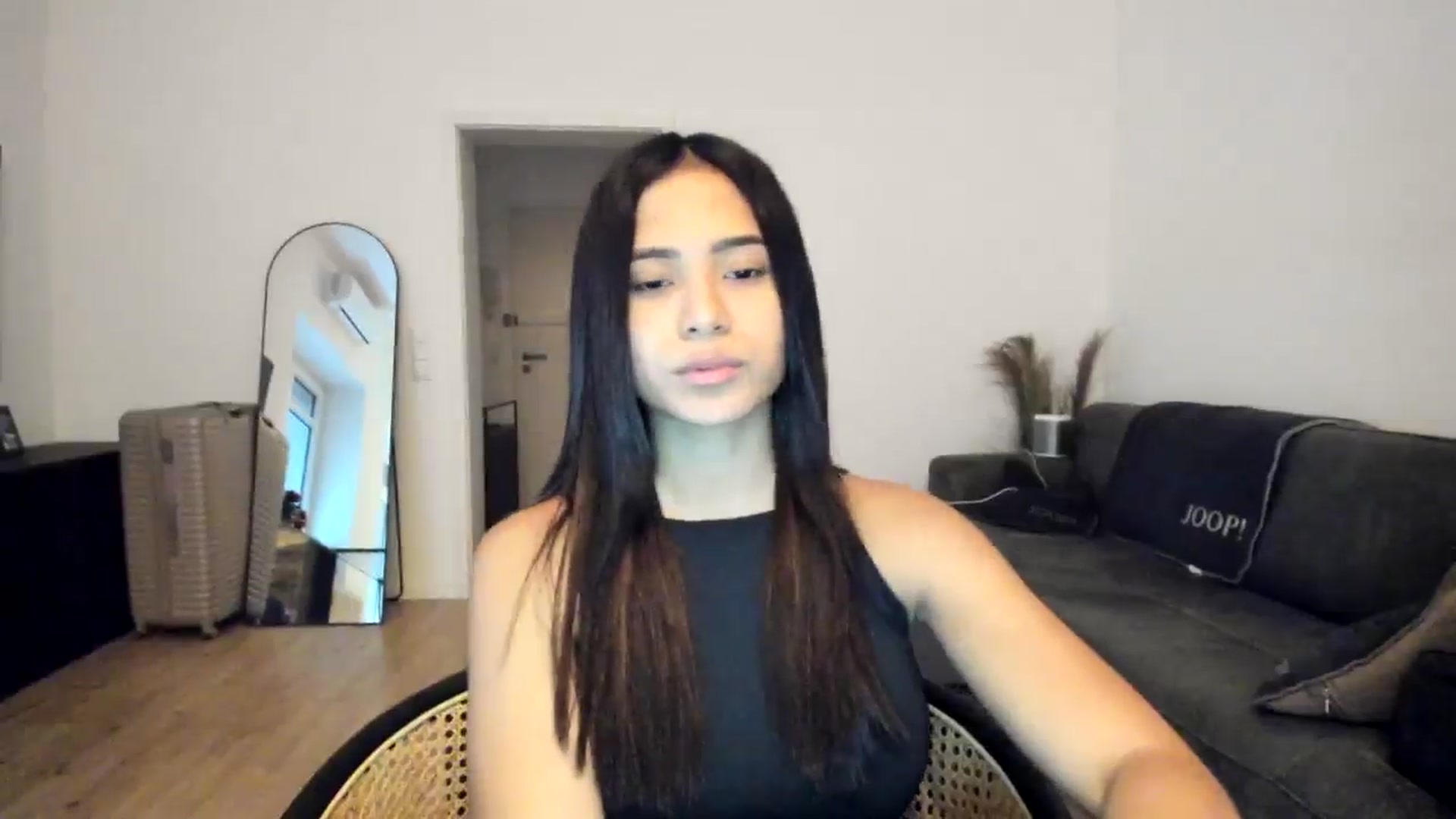 Gallery image thumbnail from Missabyy's myfreecams stream on, 12/17/2024, 08:55 image 18 of 20