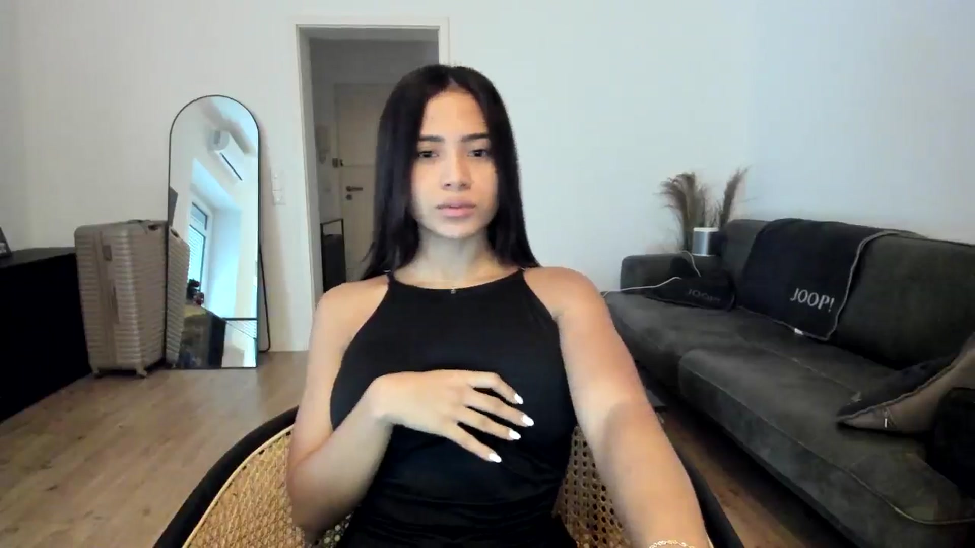 Gallery image thumbnail from Missabyy's myfreecams stream on, 12/17/2024, 09:13 image 11 of 20