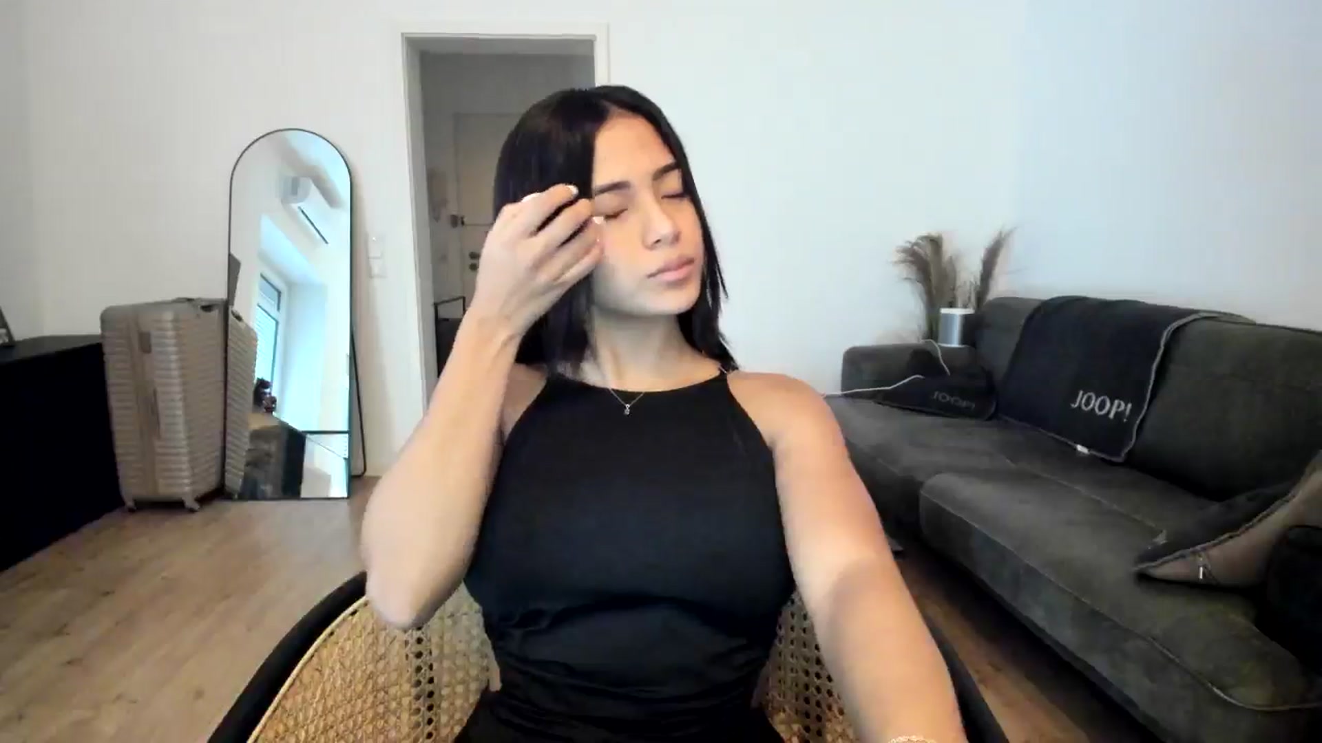 Gallery image thumbnail from Missabyy's myfreecams stream on, 12/17/2024, 09:13 image 12 of 20