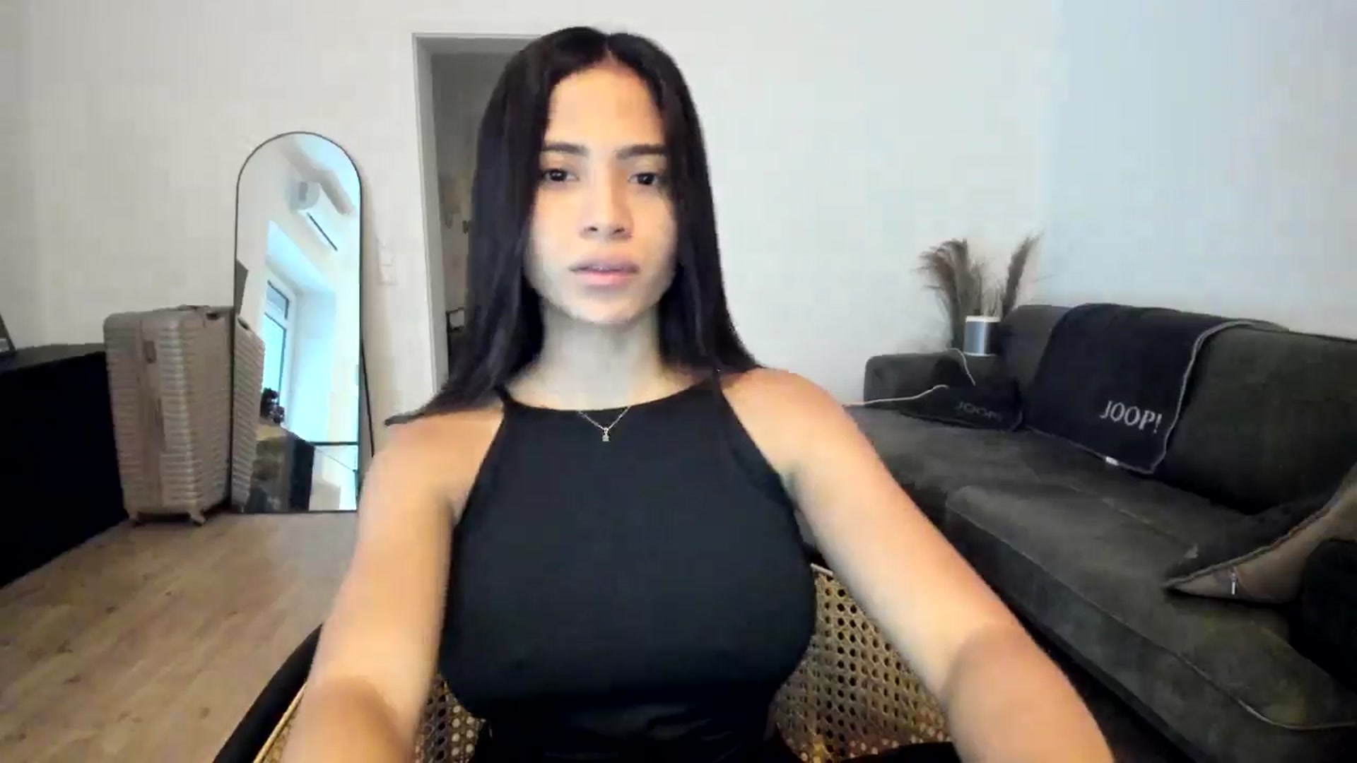 Gallery image thumbnail from Missabyy's myfreecams stream on, 12/17/2024, 09:13 image 7 of 20