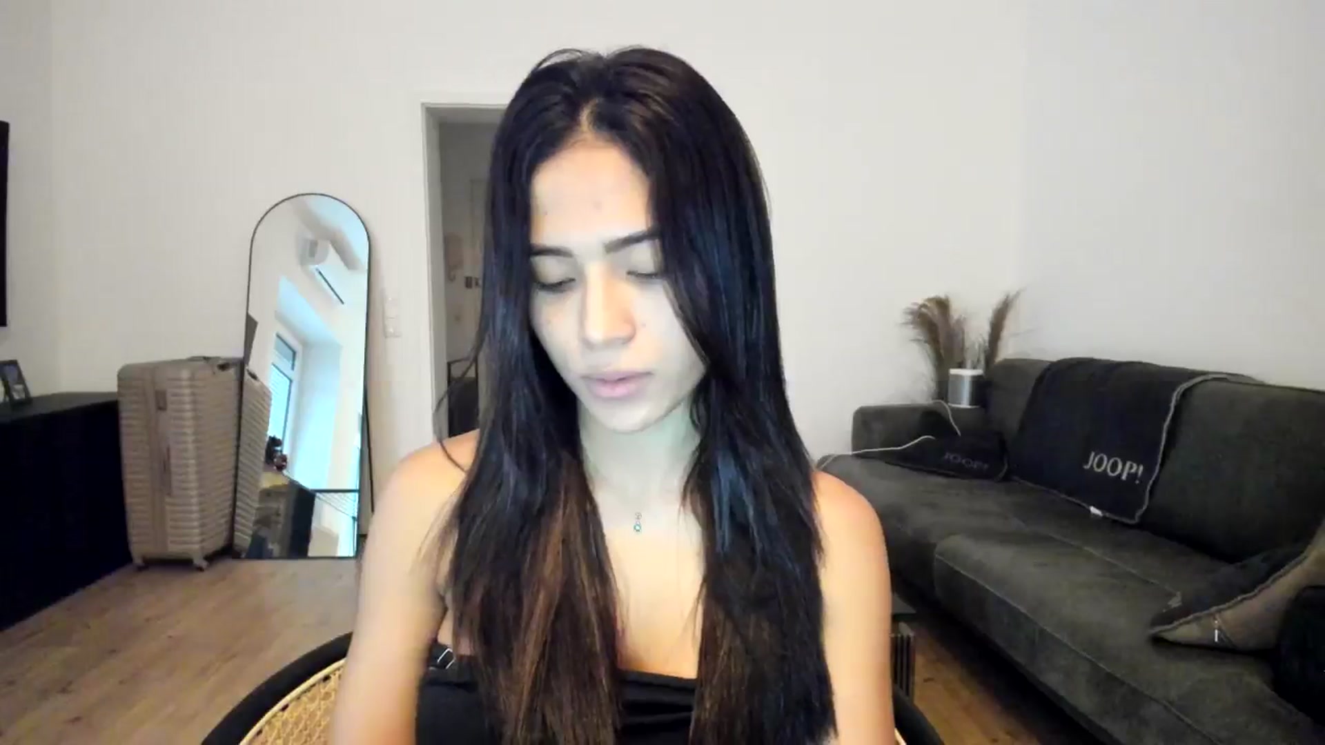 Gallery image thumbnail from Missabyy's myfreecams stream on, 12/17/2024, 09:57 image 5 of 20