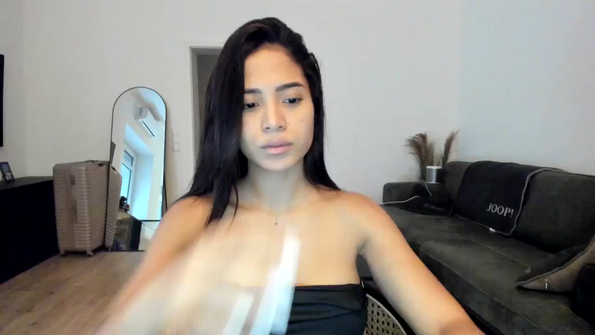 Gallery image thumbnail from Missabyy's myfreecams stream on, 12/17/2024, 09:57 image 10 of 20