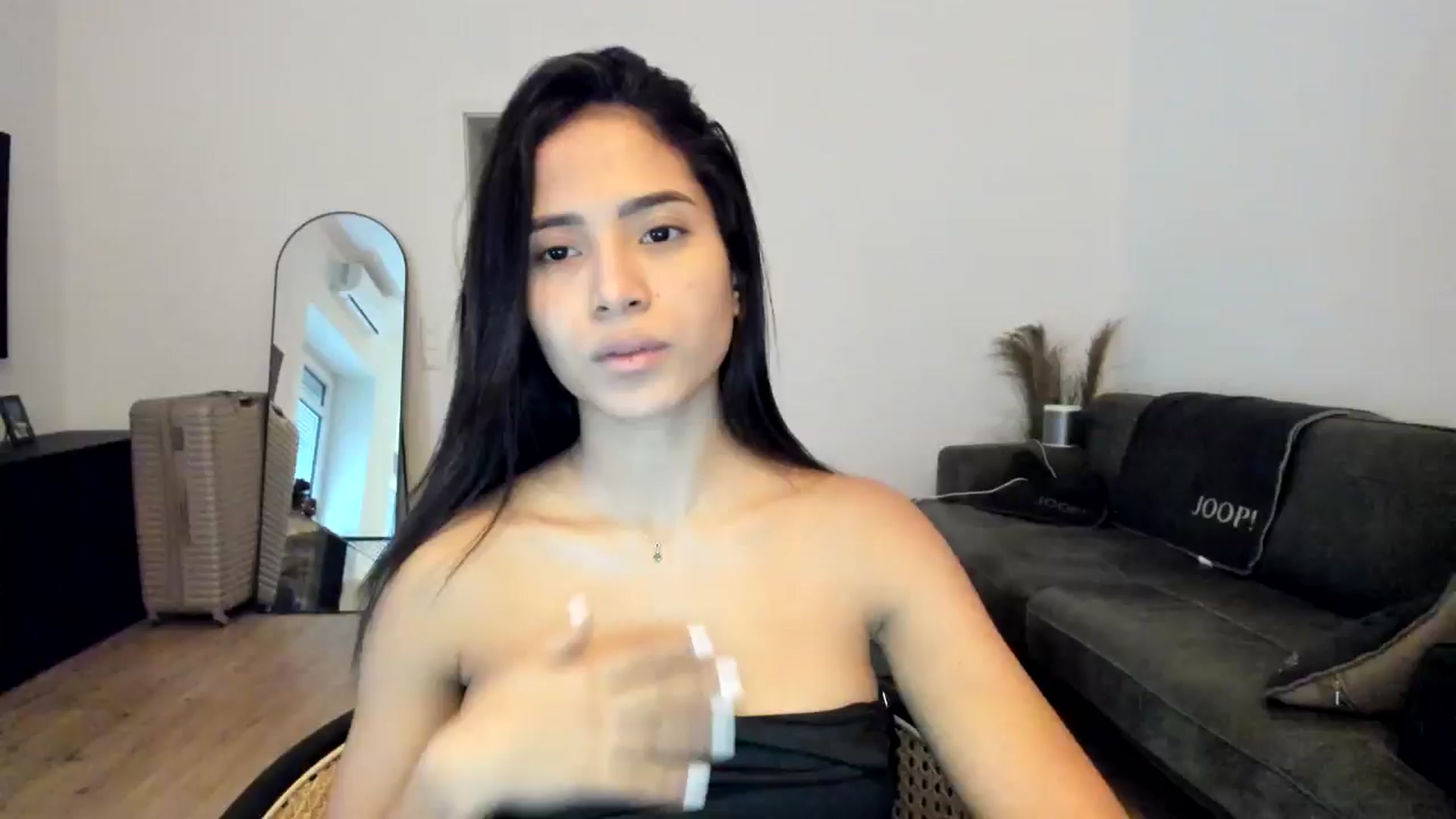 Gallery image thumbnail from Missabyy's myfreecams stream on, 12/17/2024, 09:57 image 8 of 20