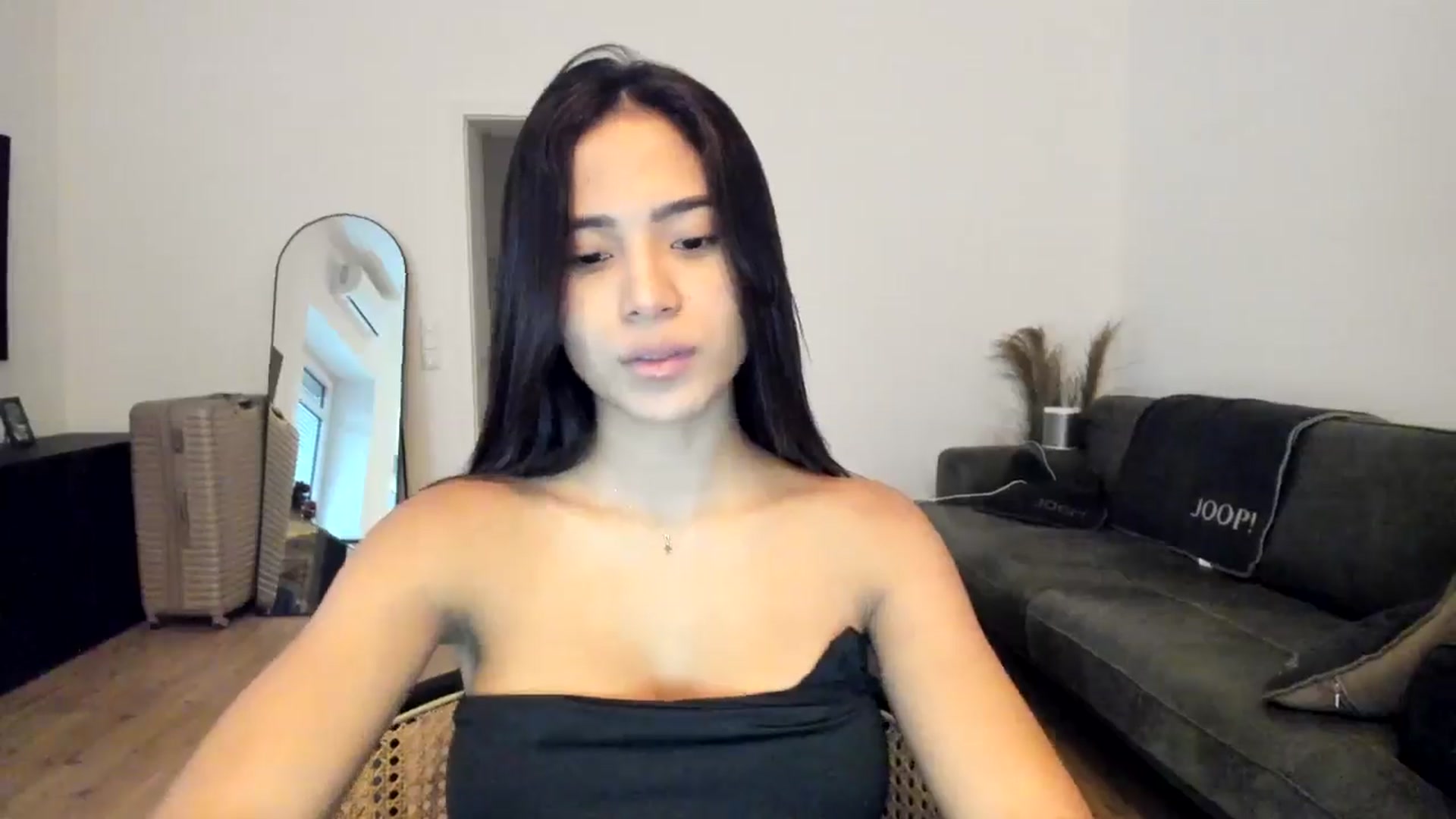 Gallery image thumbnail from Missabyy's myfreecams stream on, 12/17/2024, 09:57 image 2 of 20