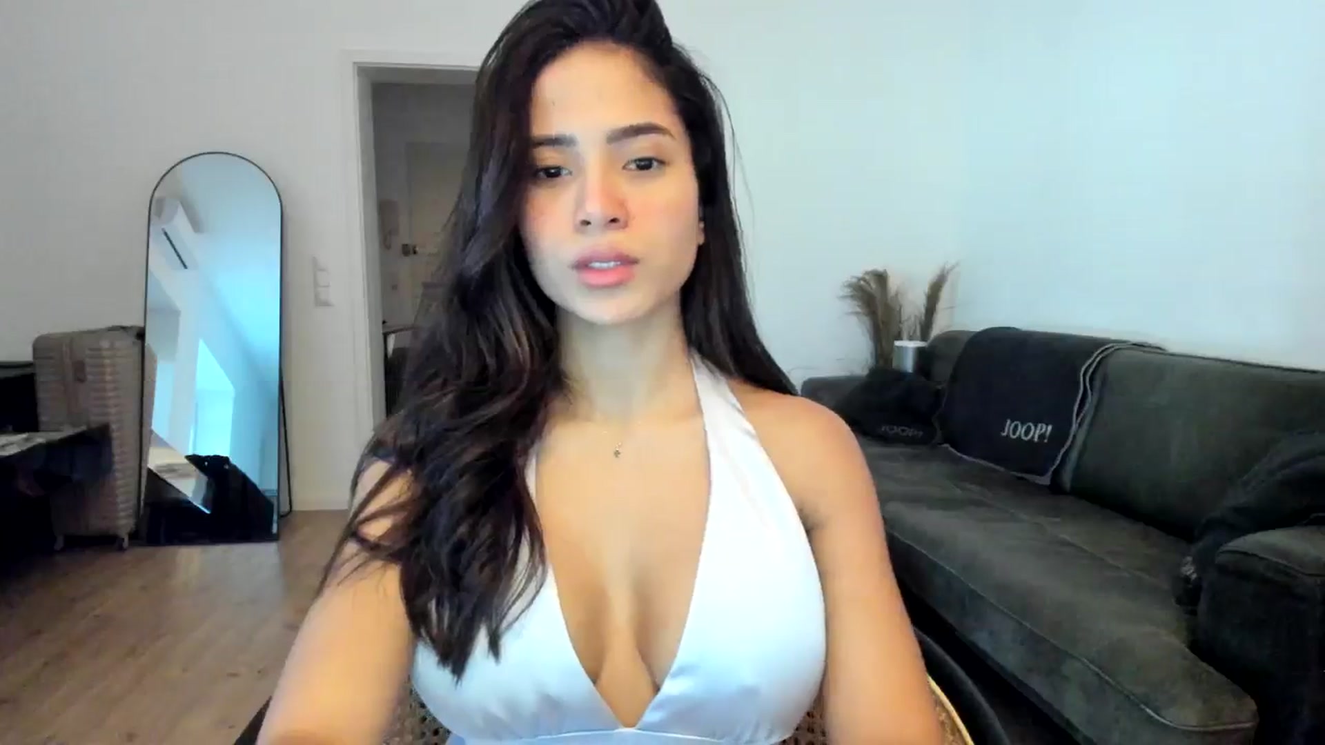 Gallery image thumbnail from Missabyy's myfreecams stream on, 12/18/2024, 13:28 image 4 of 20