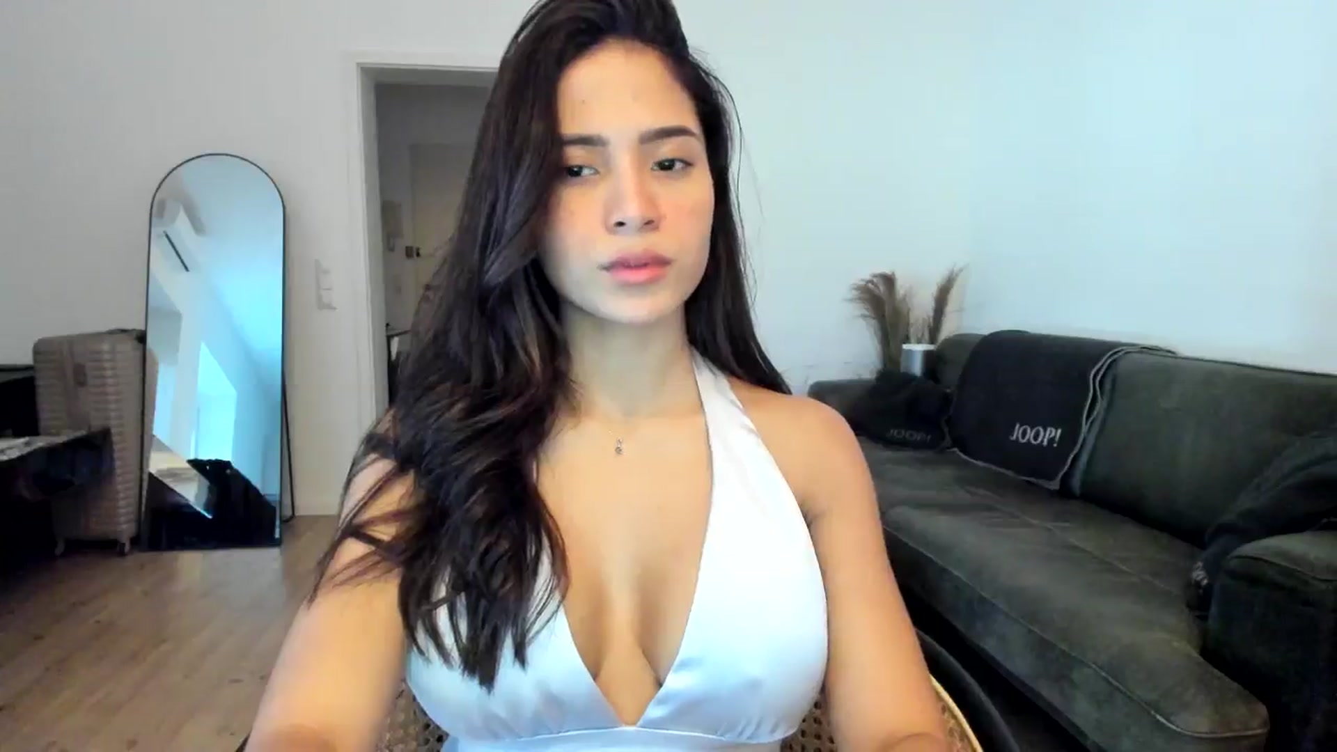 Gallery image thumbnail from Missabyy's myfreecams stream on, 12/18/2024, 13:28 image 3 of 20