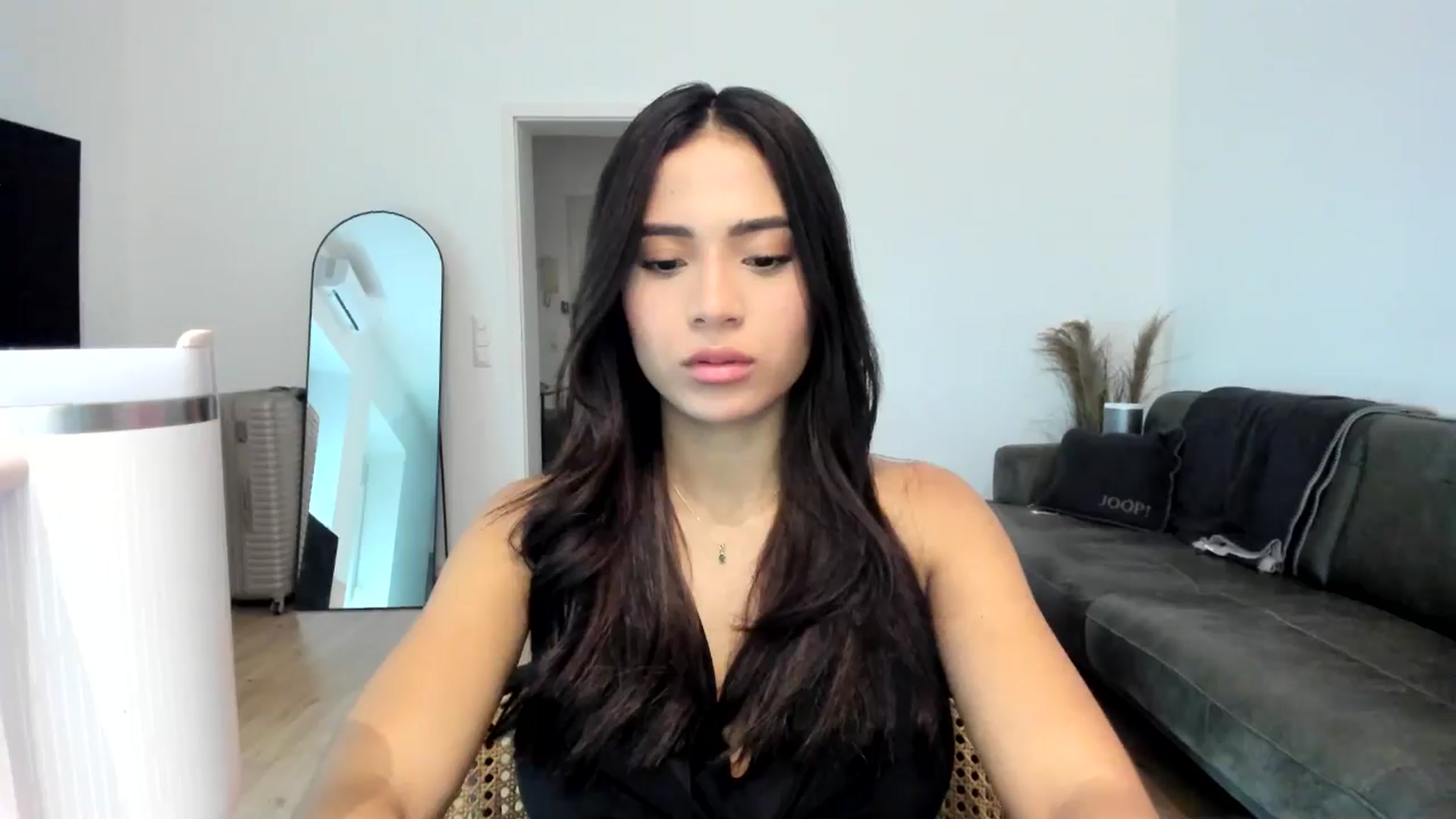 Gallery image thumbnail from Missabyy's myfreecams stream on, 12/19/2024, 12:43 image 8 of 20