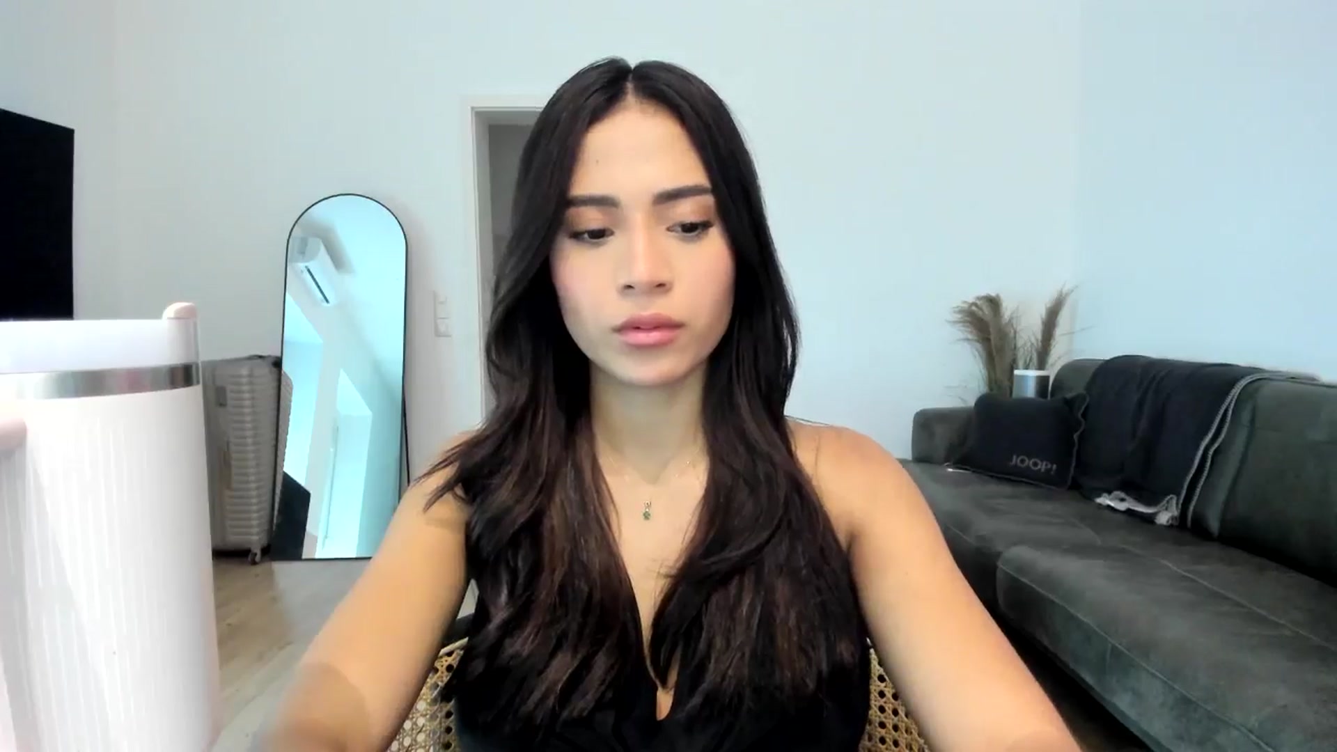 Gallery image thumbnail from Missabyy's myfreecams stream on, 12/19/2024, 12:43 image 2 of 20