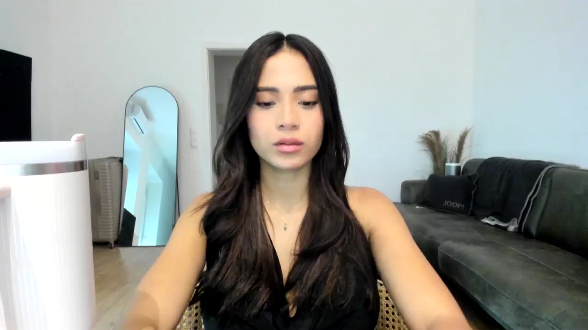 Gallery image thumbnail from Missabyy's myfreecams stream on, 12/19/2024, 12:43 image 9 of 20