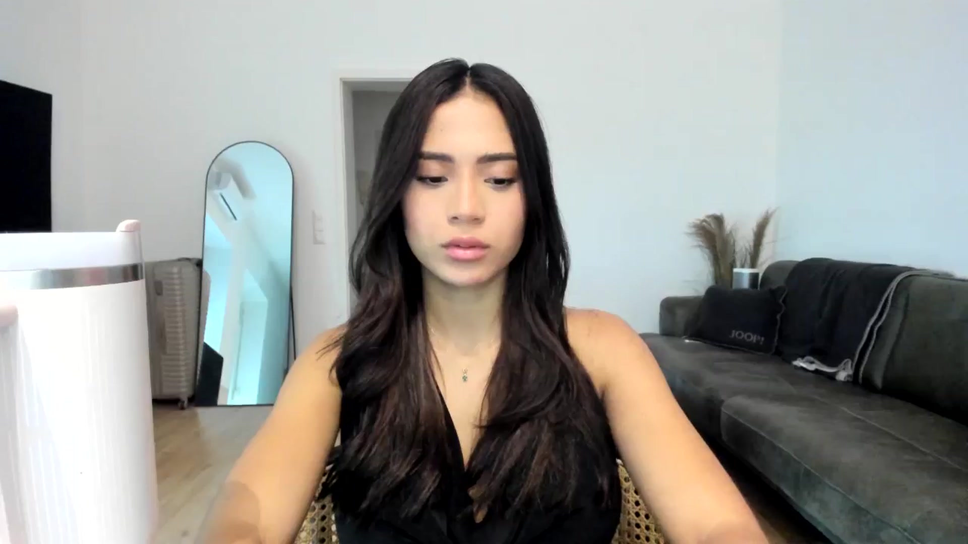 Gallery image thumbnail from Missabyy's myfreecams stream on, 12/19/2024, 12:43 image 10 of 20