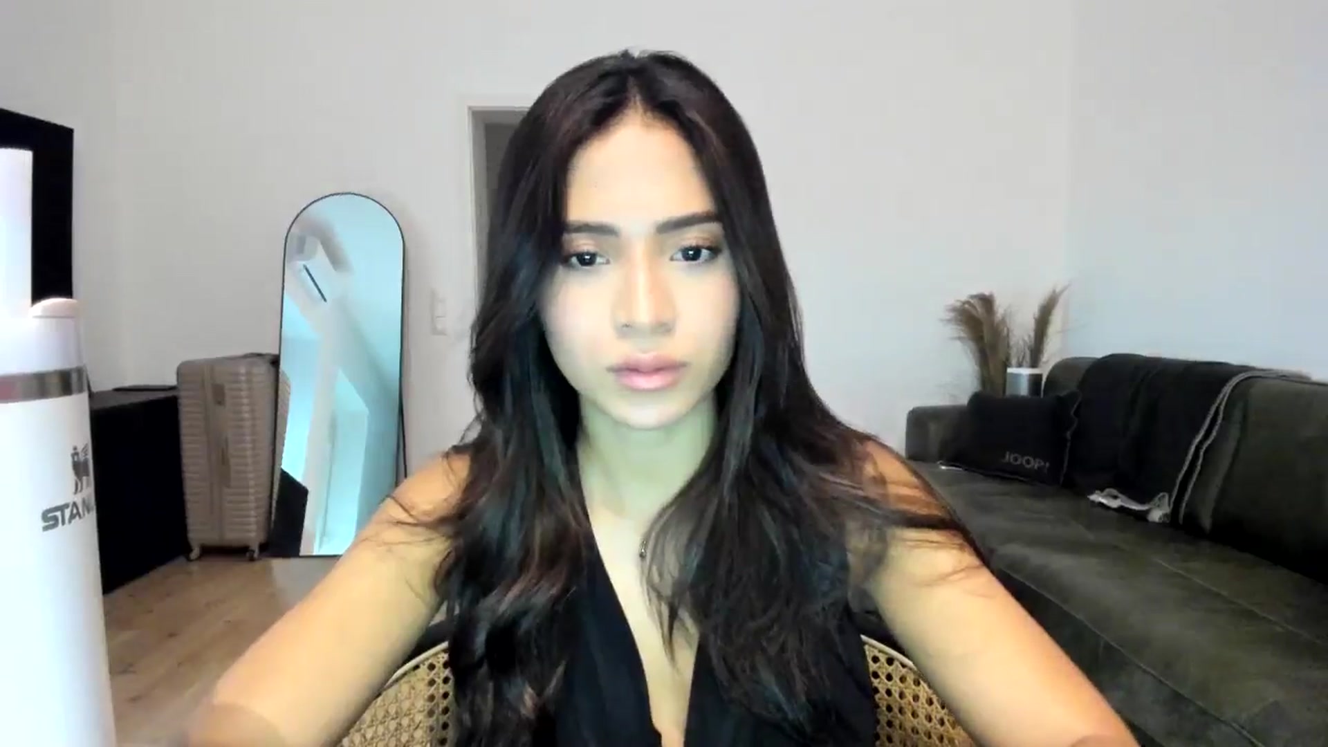 Gallery image thumbnail from Missabyy's myfreecams stream on, 12/19/2024, 13:09 image 15 of 20