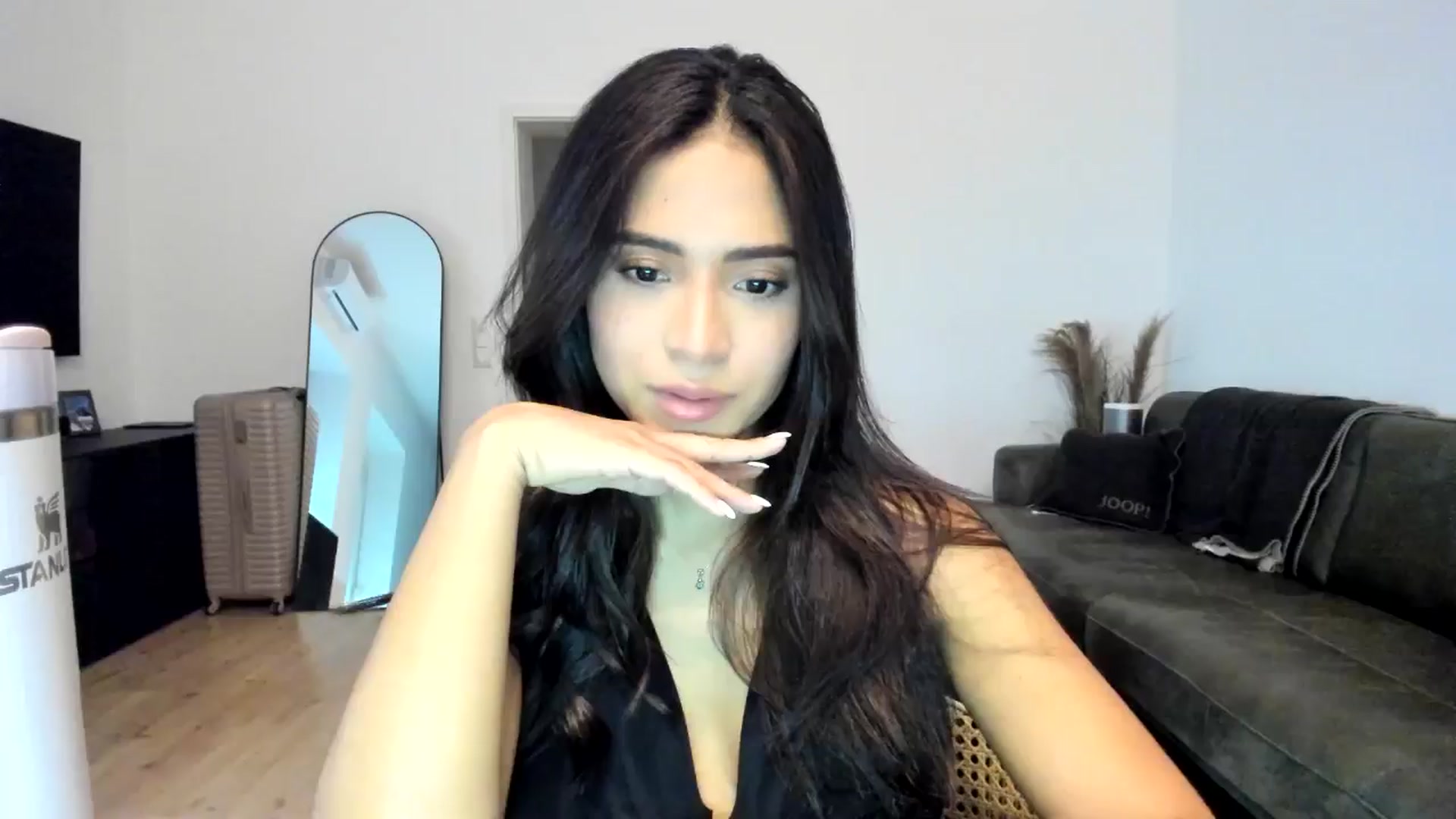 Gallery image thumbnail from Missabyy's myfreecams stream on, 12/19/2024, 13:28 image 1 of 20