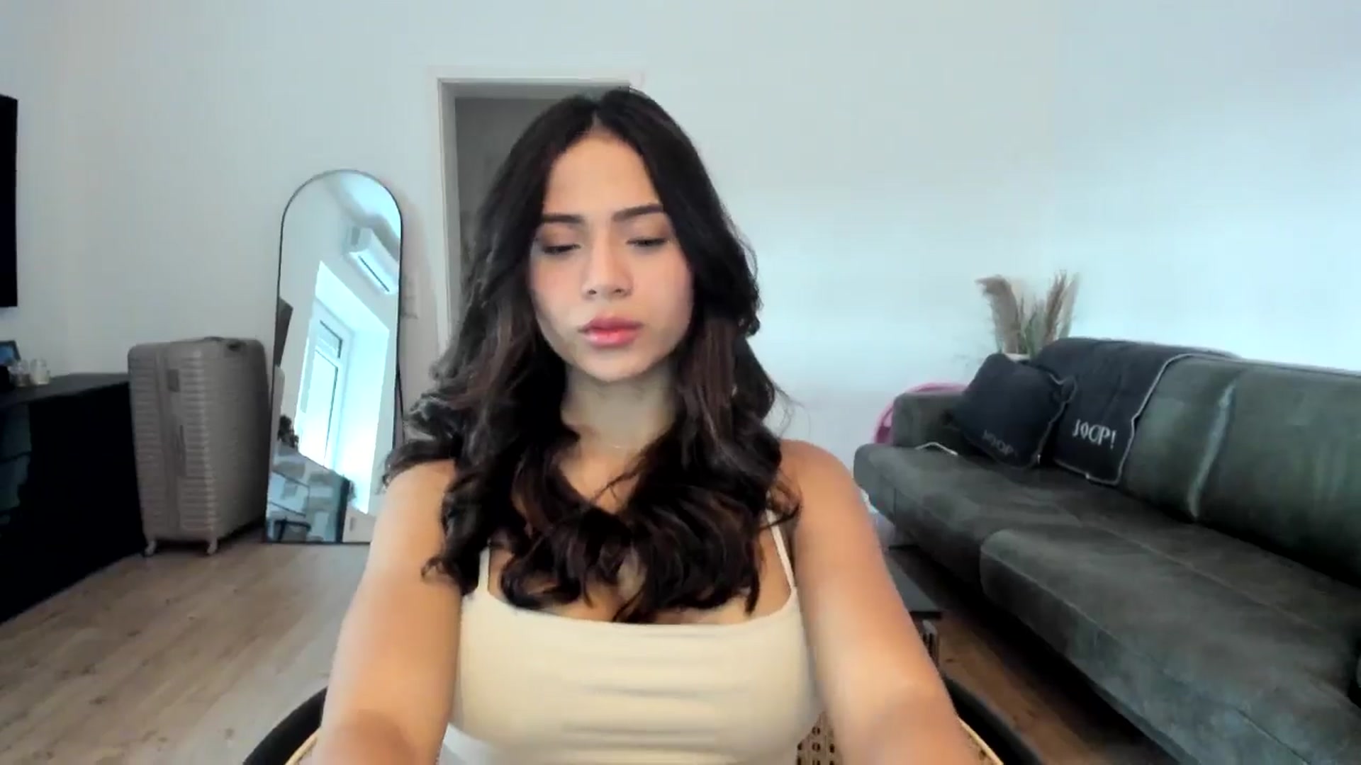 Gallery image thumbnail from Missabyy's myfreecams stream on, 12/27/2024, 12:50 image 8 of 20