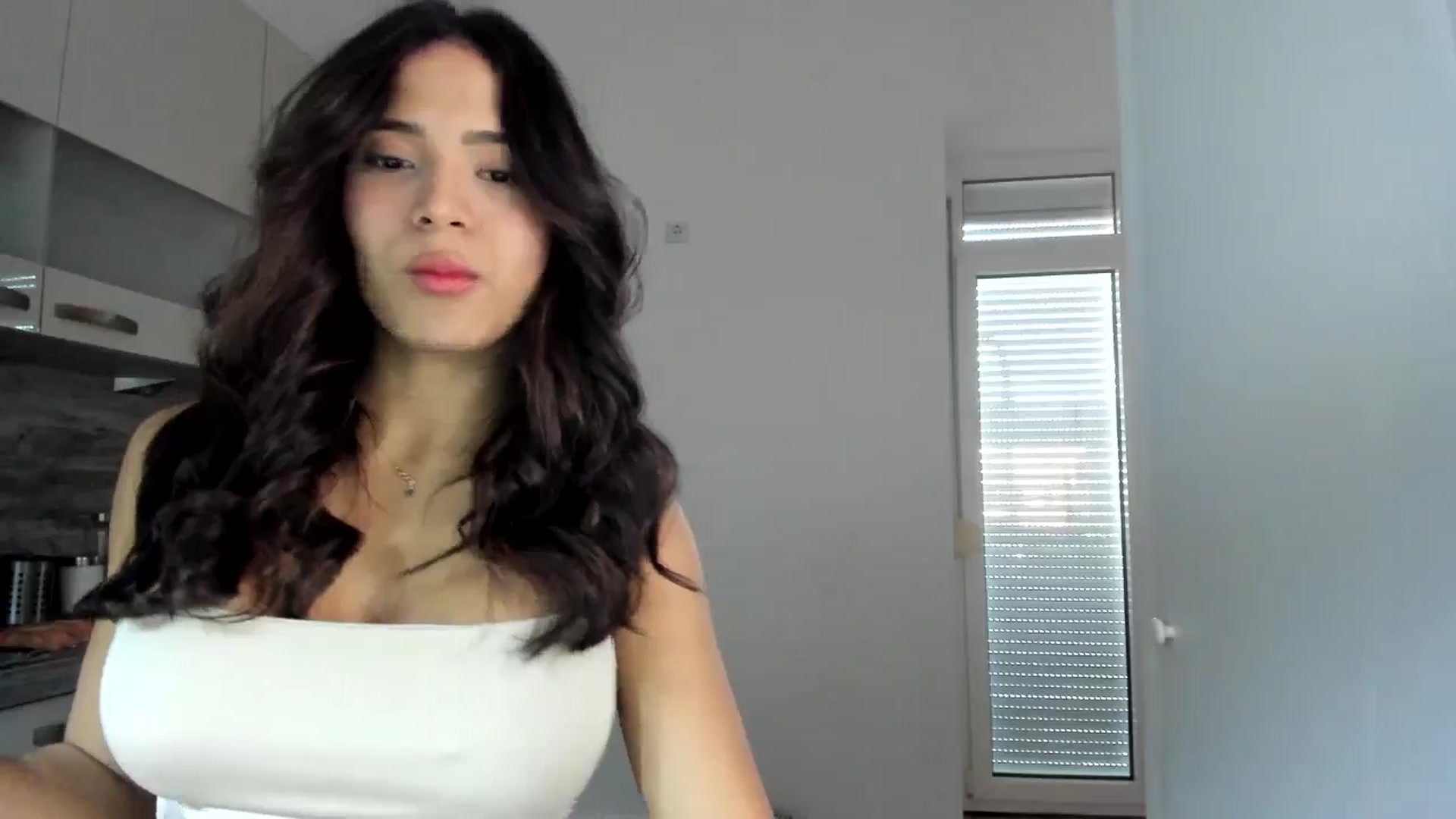 Gallery image thumbnail from Missabyy's myfreecams stream on, 12/27/2024, 13:41 image 5 of 20