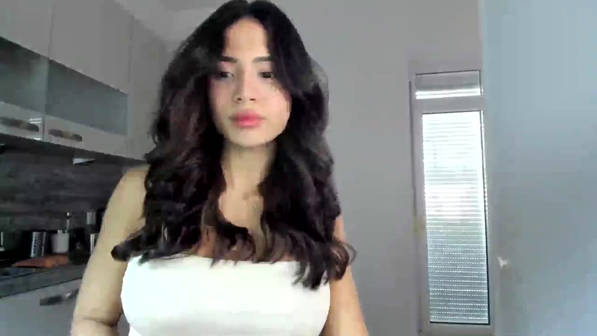 Gallery image thumbnail from Missabyy's myfreecams stream on, 12/27/2024, 13:41 image 9 of 20