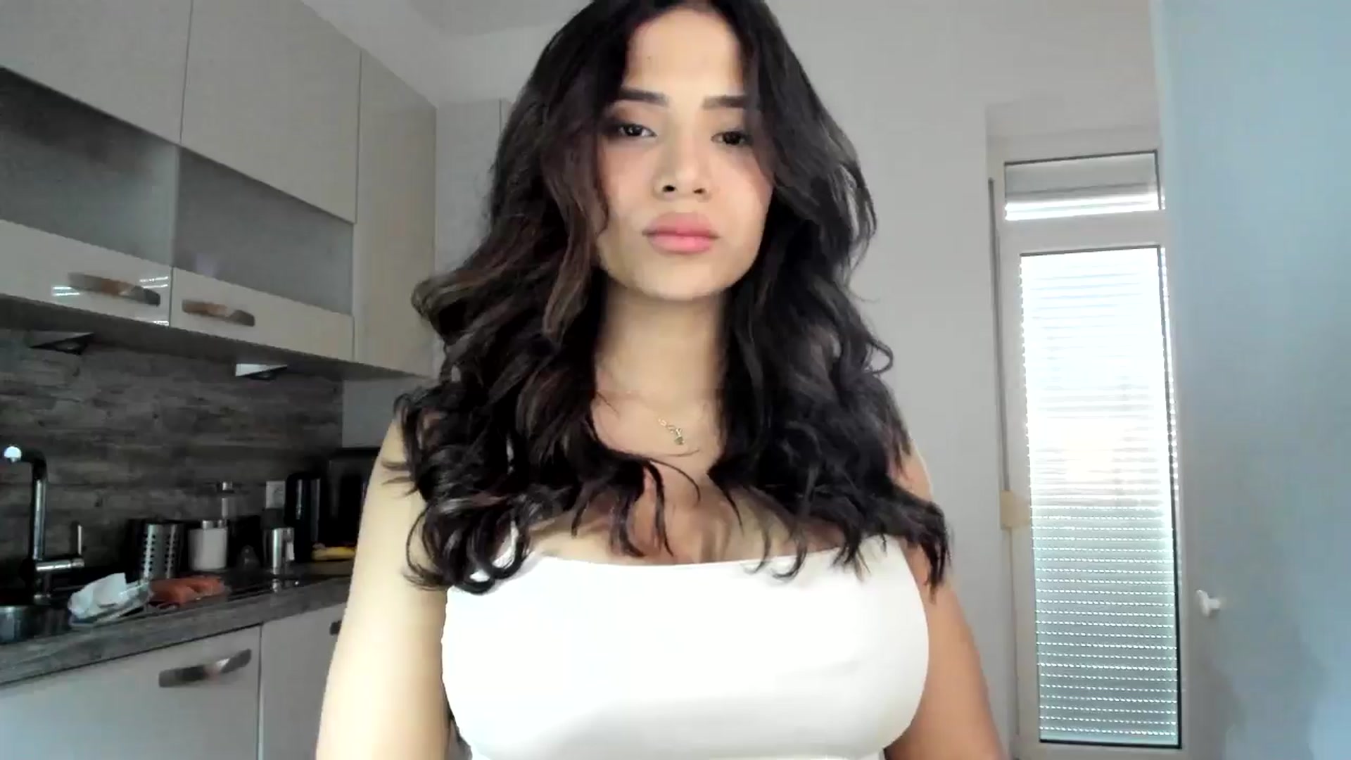 Gallery image thumbnail from Missabyy's myfreecams stream on, 12/27/2024, 14:07 image 16 of 20