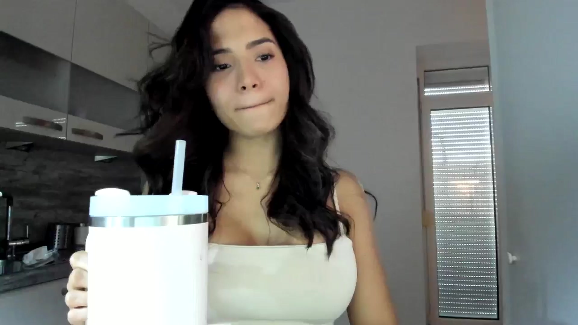 Gallery image thumbnail from Missabyy's myfreecams stream on, 12/27/2024, 14:35 image 15 of 20