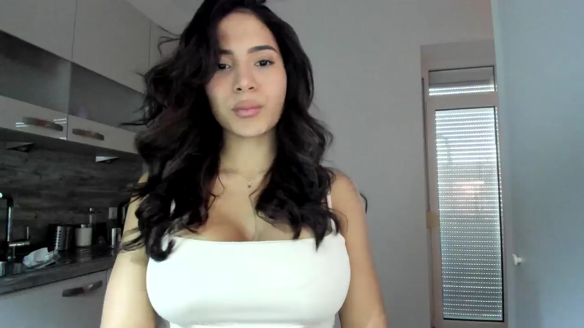 Gallery image thumbnail from Missabyy's myfreecams stream on, 12/27/2024, 14:35 image 17 of 20