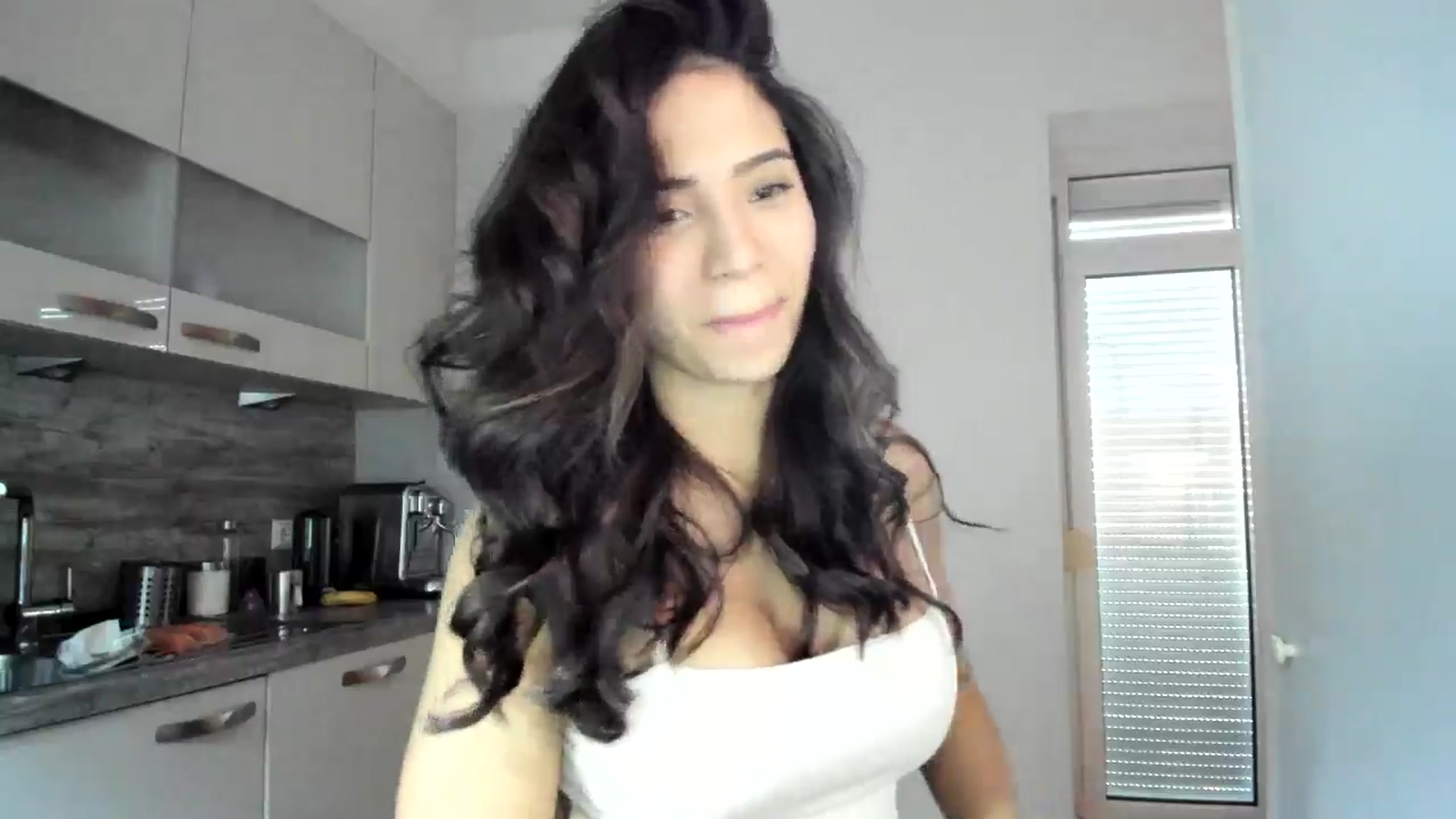 Gallery image thumbnail from Missabyy's myfreecams stream on, 12/27/2024, 14:35 image 8 of 20