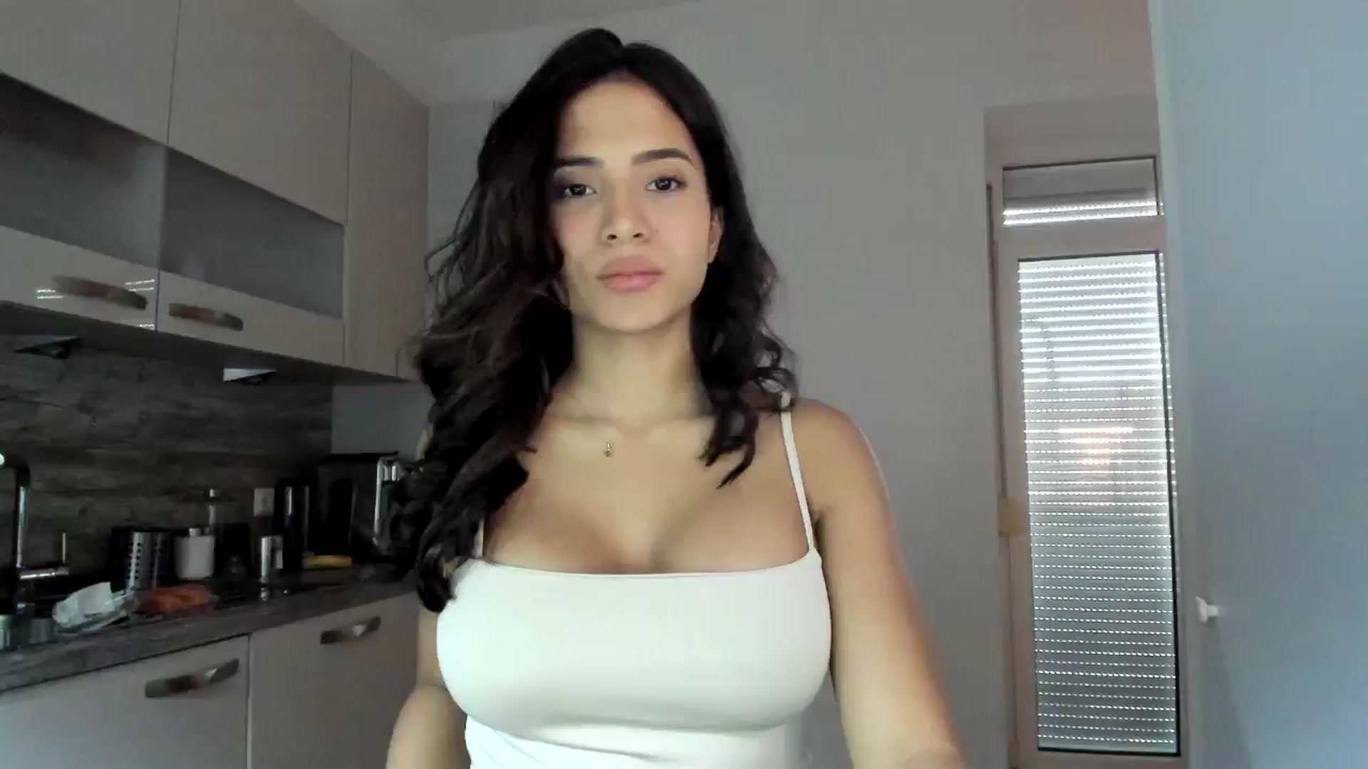Gallery image thumbnail from Missabyy's myfreecams stream on, 12/27/2024, 14:35 image 4 of 20