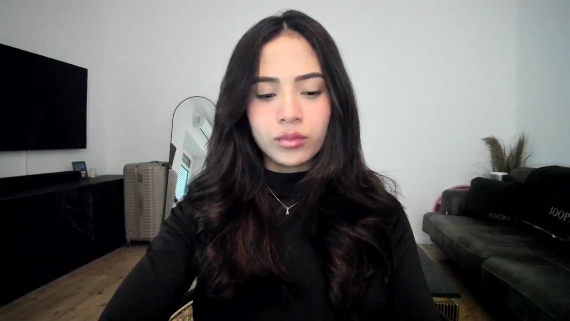 Gallery image thumbnail from Missabyy's myfreecams stream on, 12/28/2024, 12:35 image 18 of 20