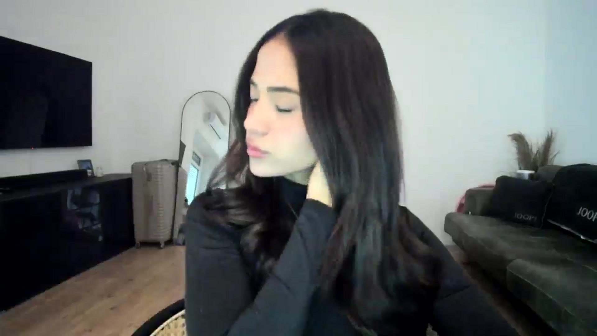 Gallery image thumbnail from Missabyy's myfreecams stream on, 12/28/2024, 12:35 image 4 of 20
