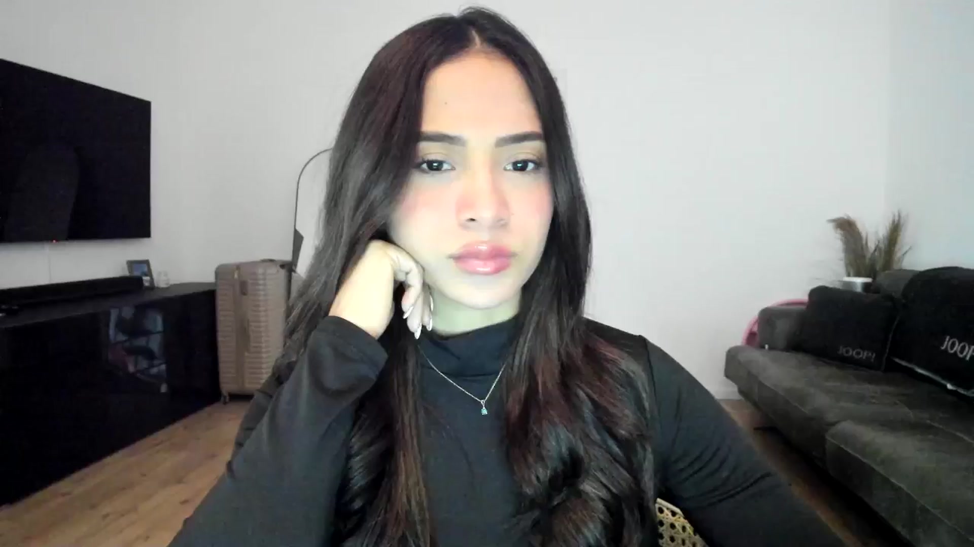 Gallery image thumbnail from Missabyy's myfreecams stream on, 12/28/2024, 12:35 image 10 of 20