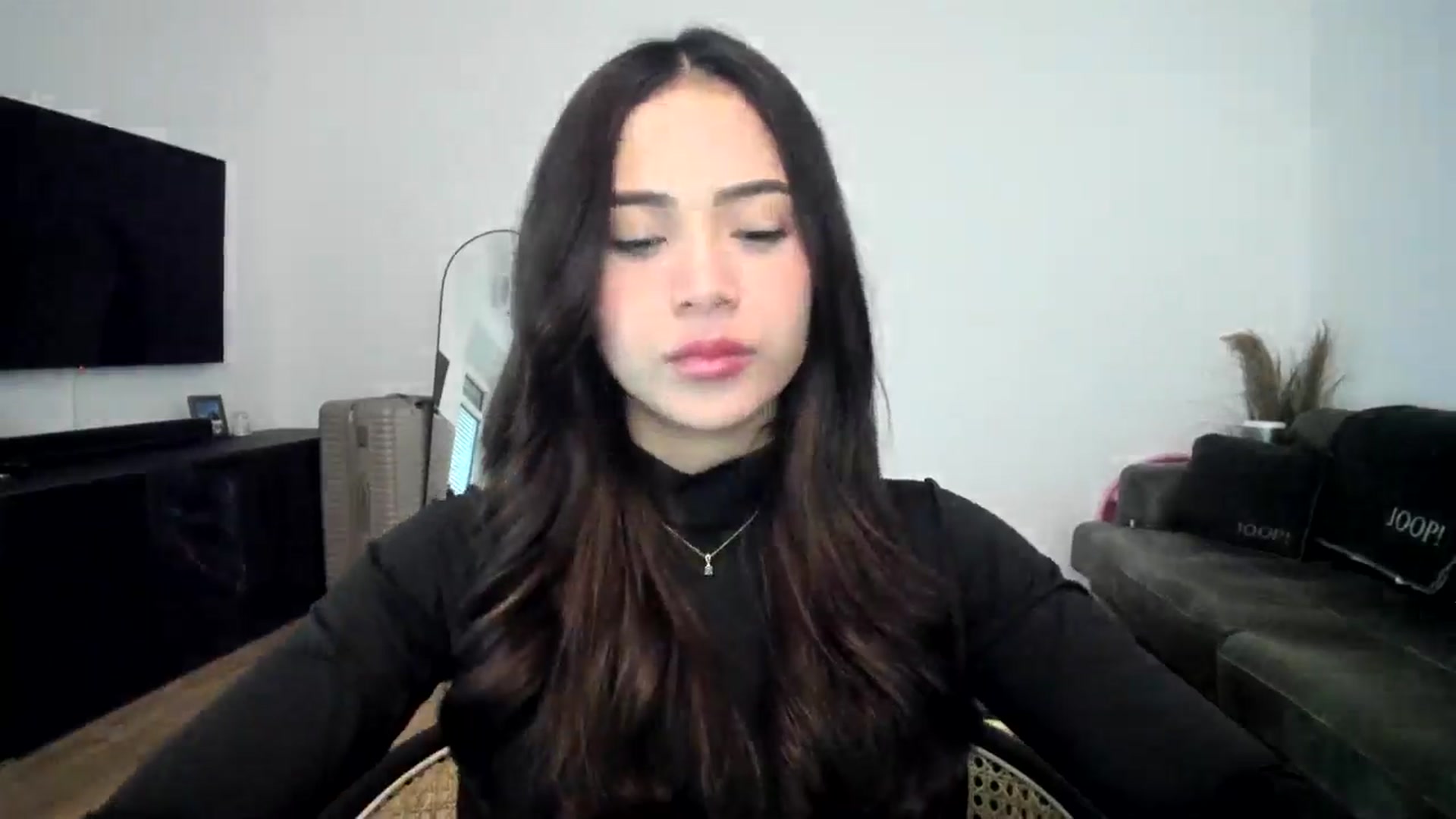Gallery image thumbnail from Missabyy's myfreecams stream on, 12/28/2024, 12:53 image 3 of 20