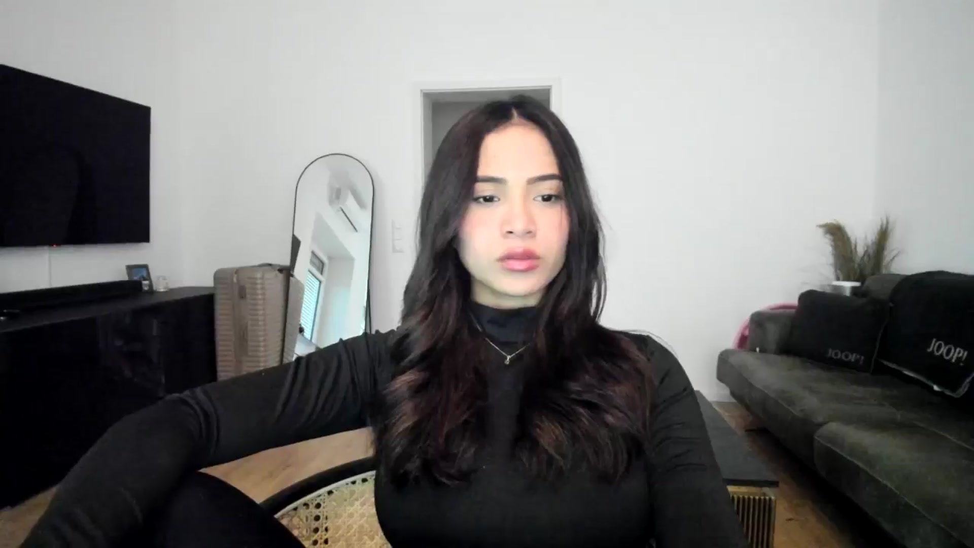 Gallery image thumbnail from Missabyy's myfreecams stream on, 12/28/2024, 12:53 image 16 of 20