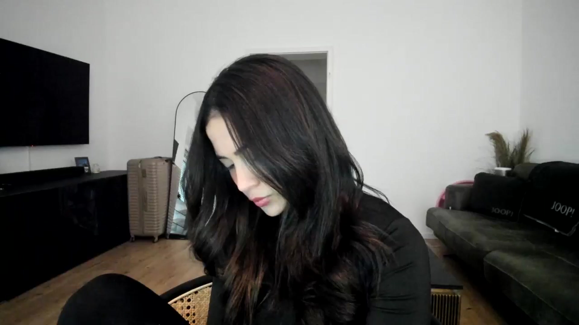 Gallery image thumbnail from Missabyy's myfreecams stream on, 12/28/2024, 12:53 image 14 of 20